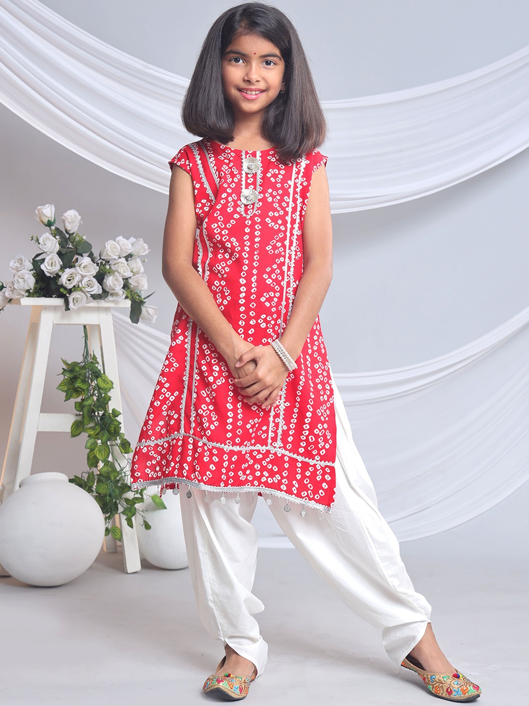 BAESD Girls Bandhani Printed Regular Gotta Patti Pure Cotton Kurta With Dhoti Pant, Red
BAESD Girls Bandhani Printed Regular Gotta Patti Pure Cotton Kurta With Dhoti Pant, Red