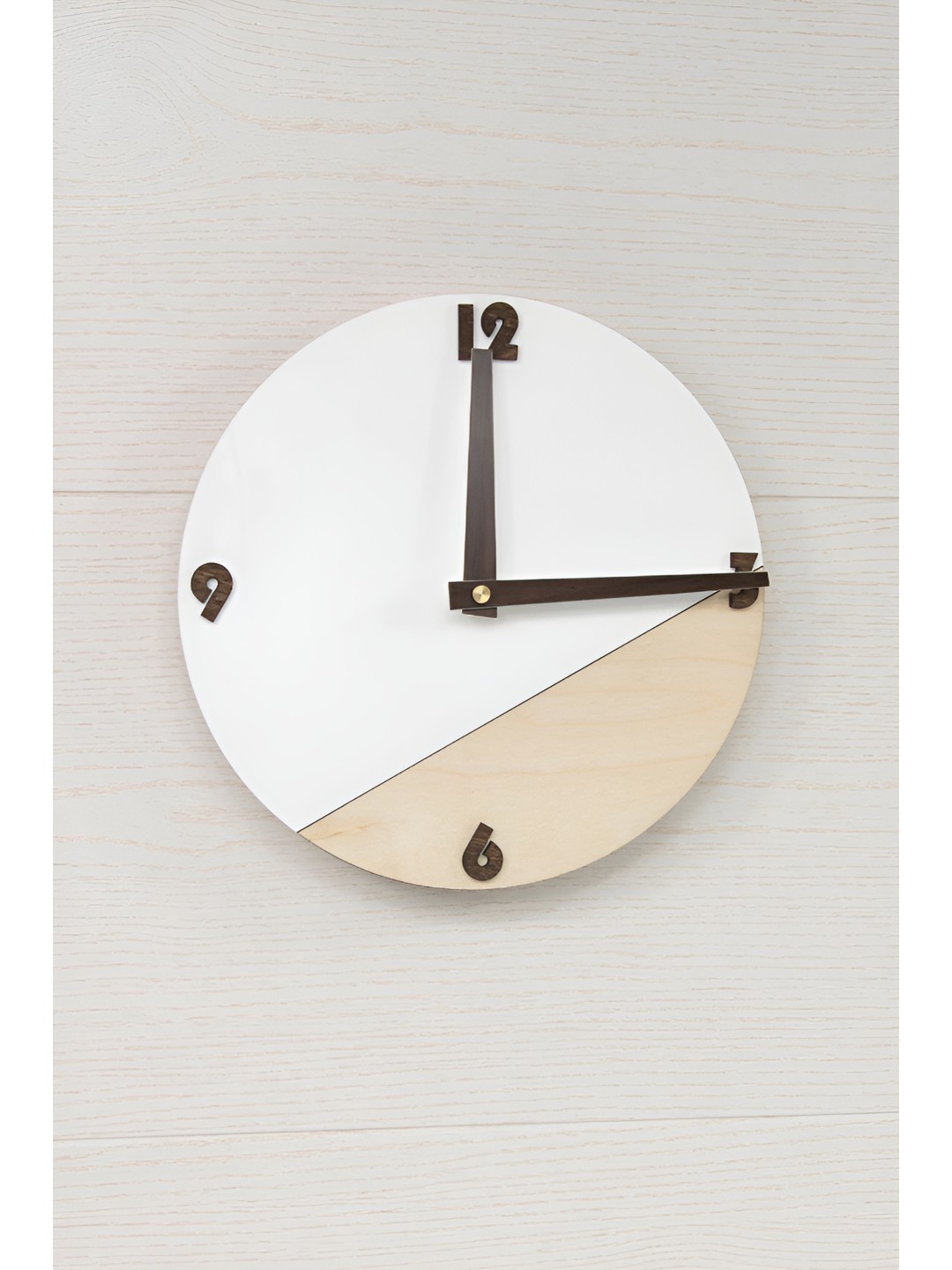 QEZNEF Beige & White Colourblocked Round Shaped Contemporary Analogue Wooden Wall Clock
QEZNEF Beige & White Colourblocked Round Shaped Contemporary Analogue Wooden Wall Clock