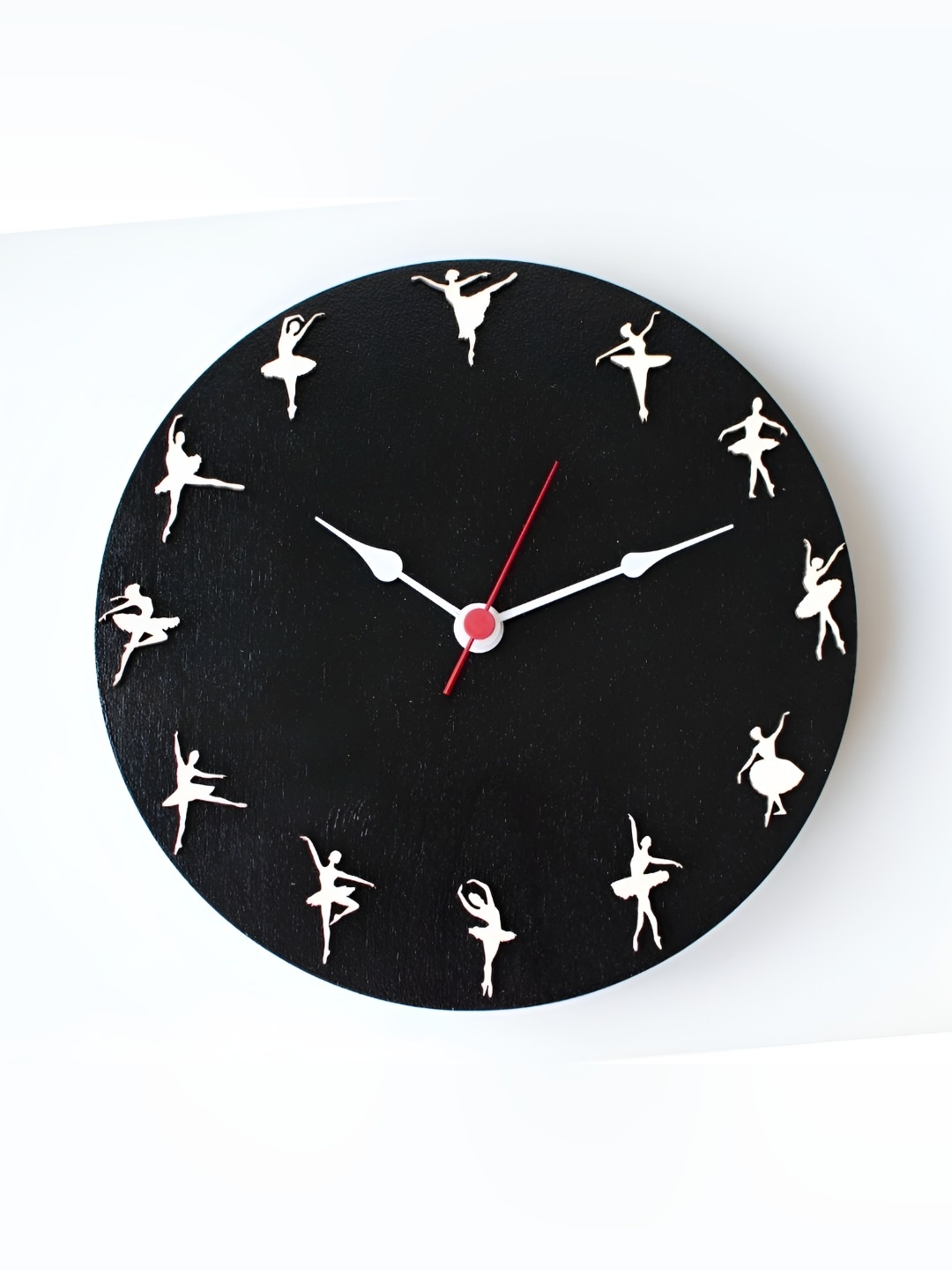 QEZNEF Black & White Salsa Dancing Printed Contemporary Round Shaped Wooden Wall Clock
QEZNEF Black & White Salsa Dancing Printed Contemporary Round Shaped Wooden Wall Clock