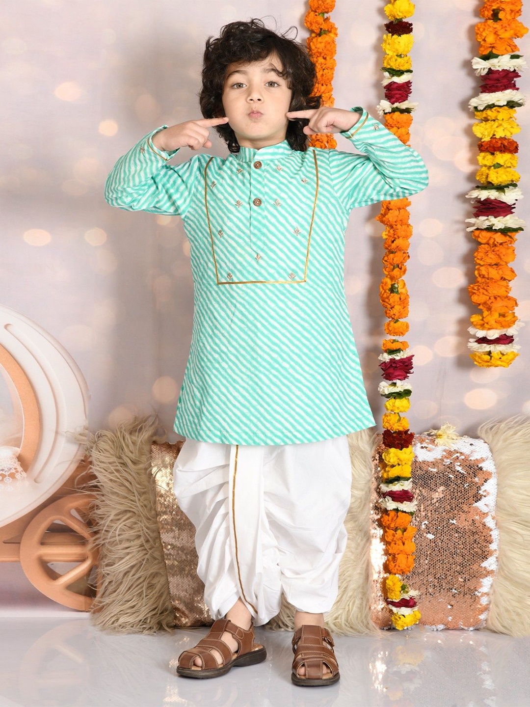 MUDKID Boys Leheriya Printed Regular Thread Work Pure Cotton Kurta With Dhoti Pants, Turquoise blue
MUDKID Boys Leheriya Printed Regular Thread Work Pure Cotton Kurta With Dhoti Pants, Turquoise blue