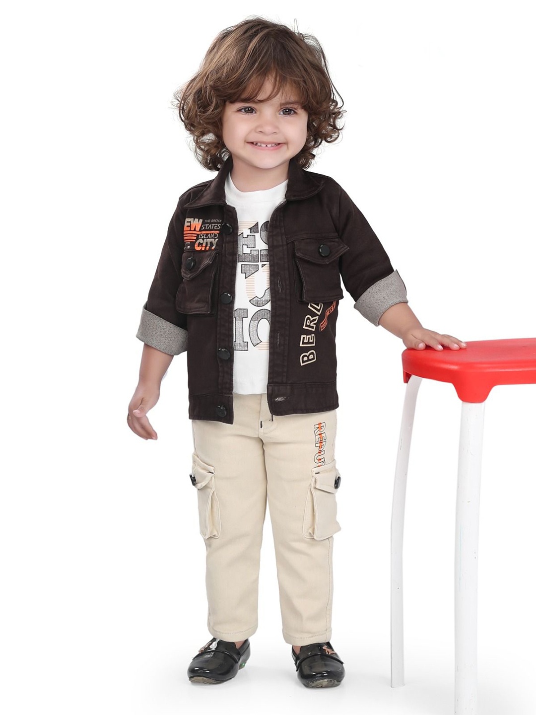 BAESD Boys Printed Shirt Collar Neck Long Sleeves Cotton Blend Shirt & T-shirt & Trousers, Coffee brown
BAESD Boys Printed Shirt Collar Neck Long Sleeves Cotton Blend Shirt & T-shirt & Trousers, Coffee brown
