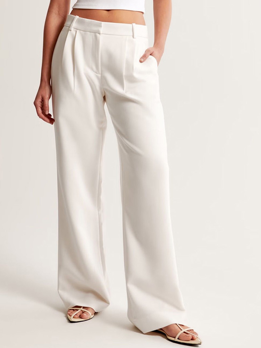FNOCKS Women Solid Tailored Loose Fit Stain Resistant Pleated Formal Trousers, White
FNOCKS Women Solid Tailored Loose Fit Stain Resistant Pleated Formal Trousers, White