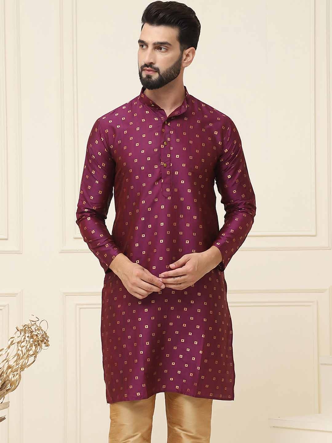 SOJANYA Geometric Woven Design Band Collar Long Sleeves Regular Silk Straight Kurta, Burgundy
SOJANYA Geometric Woven Design Band Collar Long Sleeves Regular Silk Straight Kurta, Burgundy