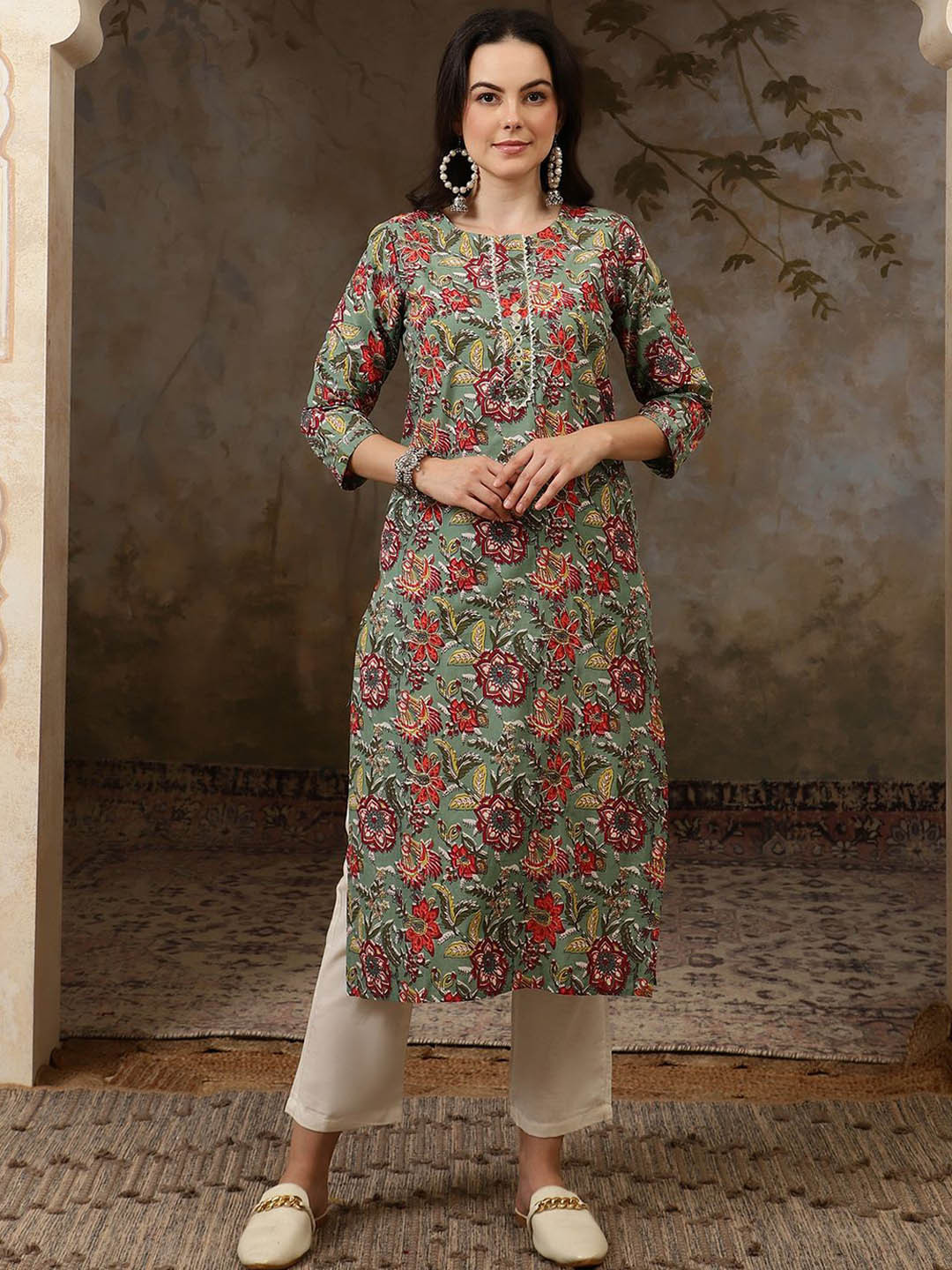 Sangria Sea Green Floral Printed Round Neck Pure Cotton Straight Kurta With Trousers
Sangria Sea Green Floral Printed Round Neck Pure Cotton Straight Kurta With Trousers