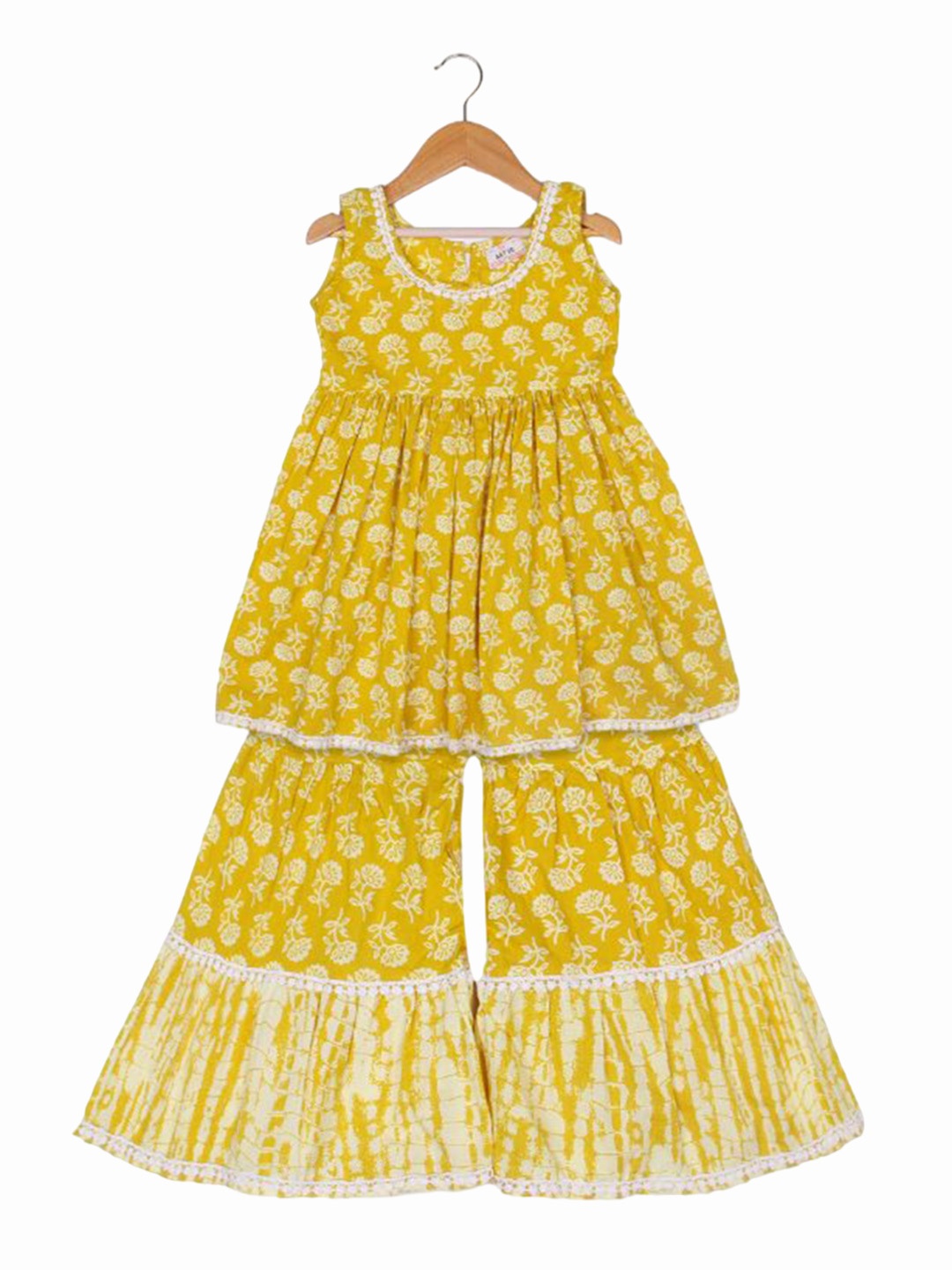 AATYA KIIDS Girls Floral Printed Empire Pure Cotton Anarkali Kurti with Sharara, Yellow
AATYA KIIDS Girls Floral Printed Empire Pure Cotton Anarkali Kurti with Sharara, Yellow