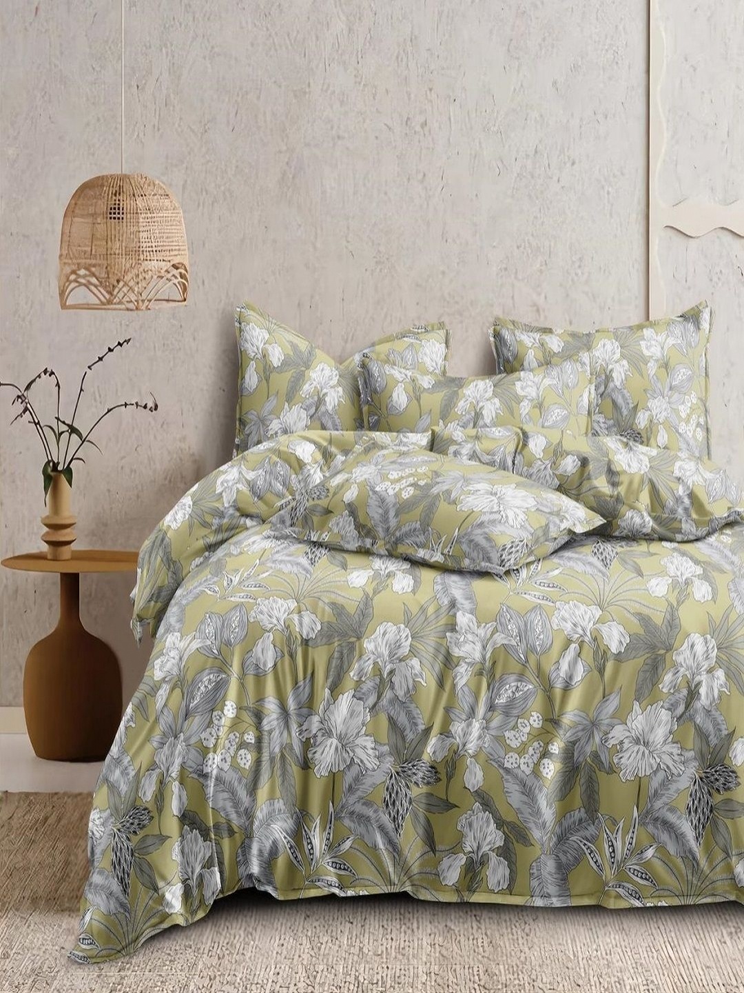 CHICERY Green & Grey Floral Printed Heavy Winter 350 GSM Cotton Double Bed Comforter
CHICERY Green & Grey Floral Printed Heavy Winter 350 GSM Cotton Double Bed Comforter
