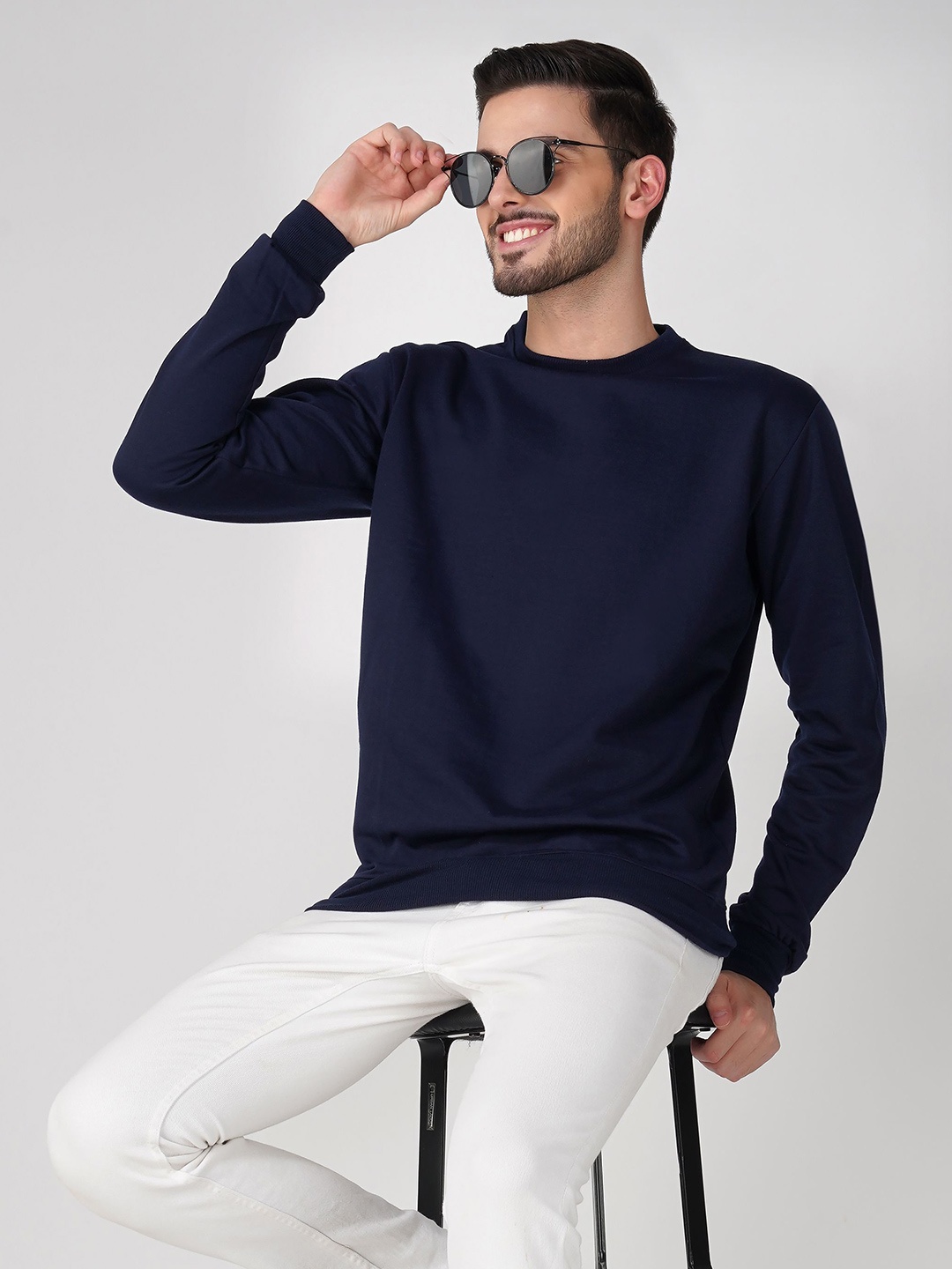 The Roadster Lifestyle Co. Men Solid Round Neck Cotton Pullover Sweatshirt, Navy blue
The Roadster Lifestyle Co. Men Solid Round Neck Cotton Pullover Sweatshirt, Navy blue