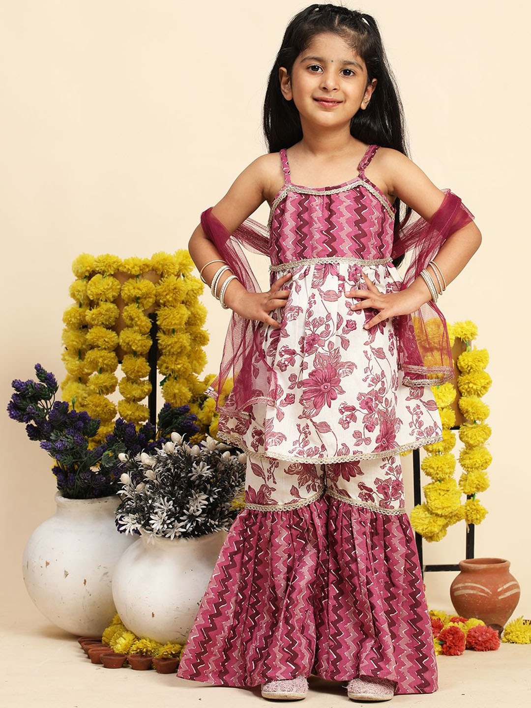 Cutiekins Girls Floral Printed Gotta Patti A-Line Kurta With Sharara & Dupatta, Purple
Cutiekins Girls Floral Printed Gotta Patti A-Line Kurta With Sharara & Dupatta, Purple