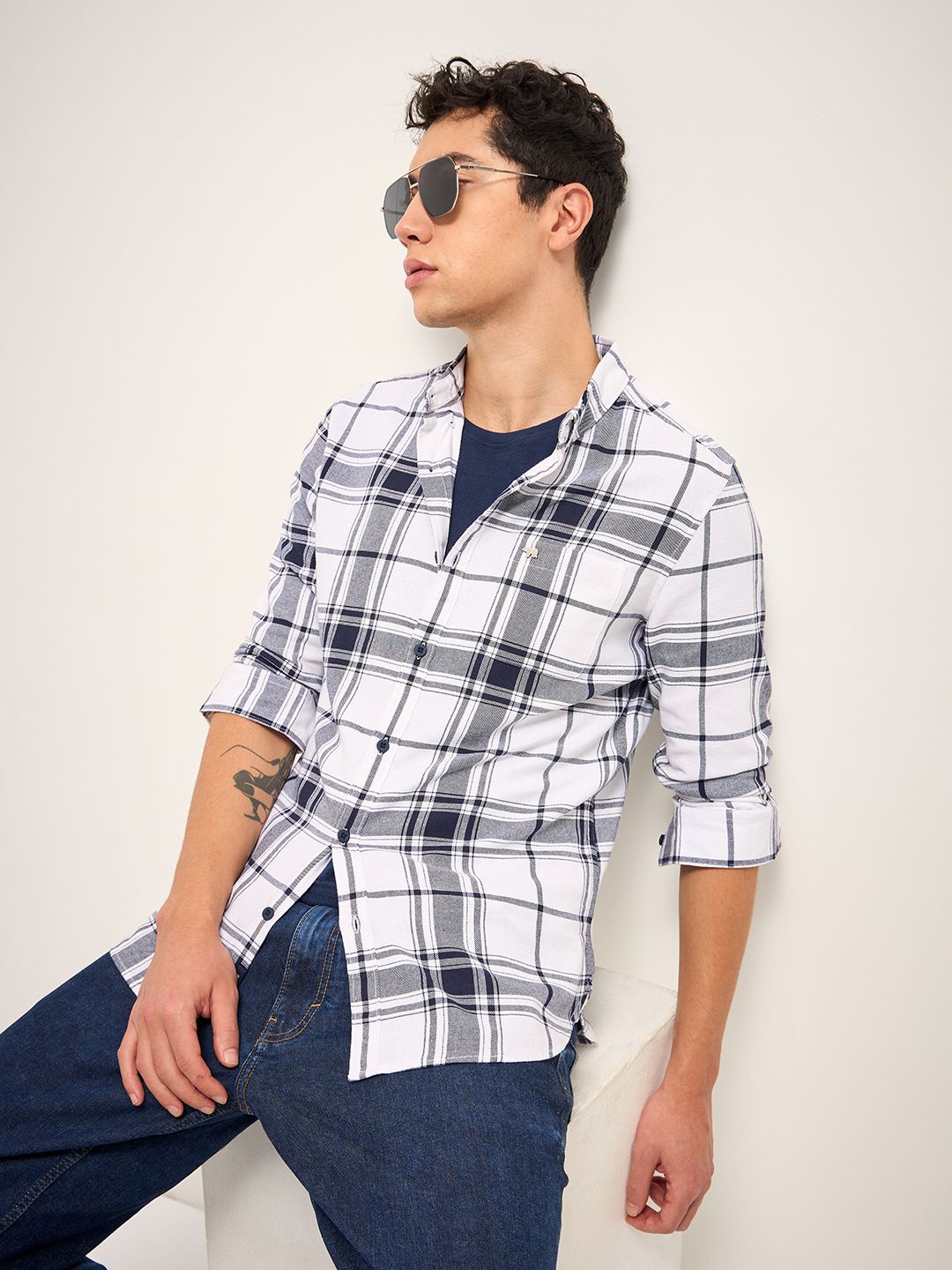 THE BEAR HOUSE Men Button-Down Collar Tartan Checked Cotton Slim Fit Casual Shirt, White
THE BEAR HOUSE Men Button-Down Collar Tartan Checked Cotton Slim Fit Casual Shirt, White