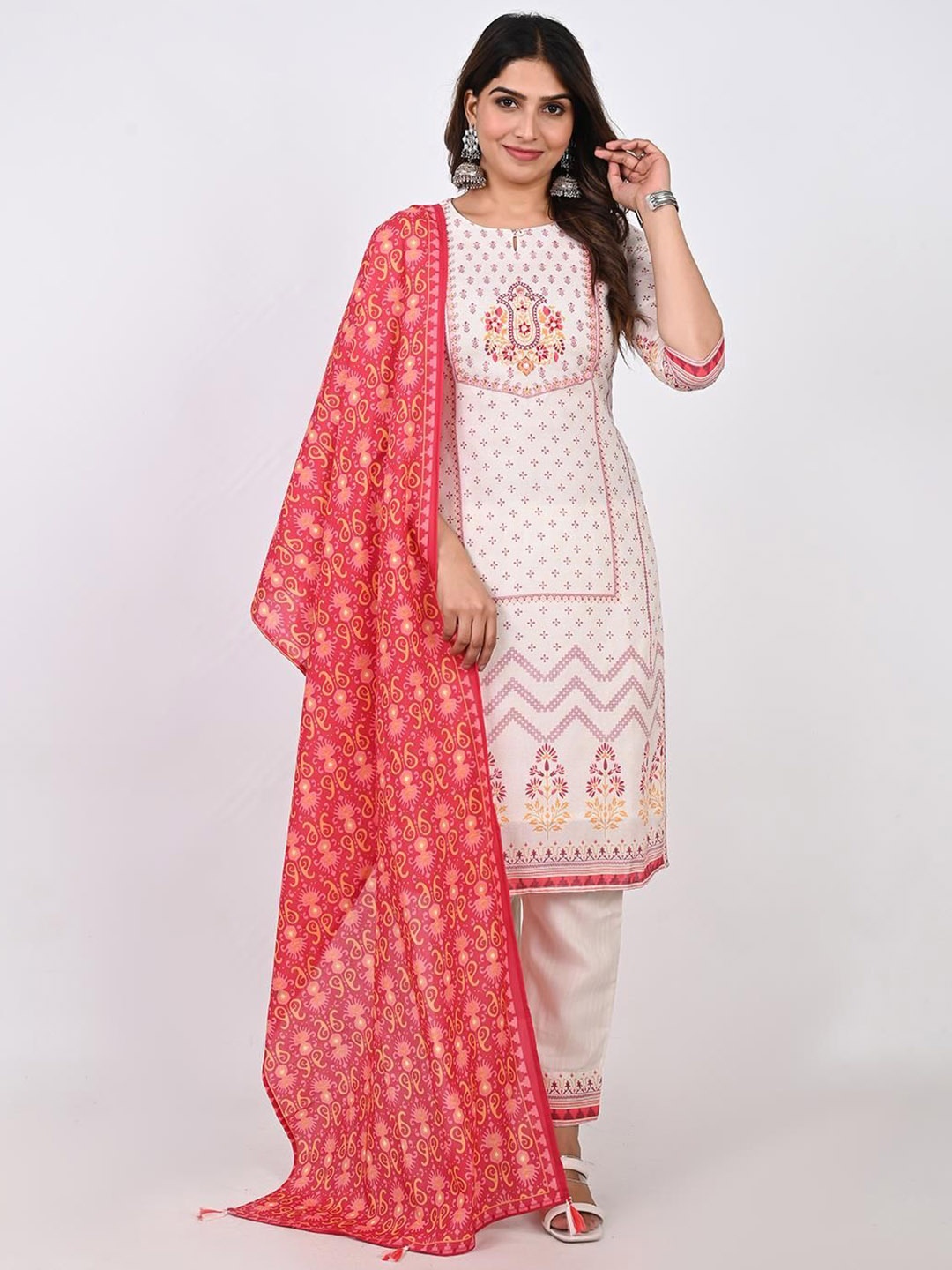 KAVITA GUPTA Ethnic Motifs Printed Thread Work Pure Cotton Kurta With Palazzo & Dupatta, Off white
KAVITA GUPTA Ethnic Motifs Printed Thread Work Pure Cotton Kurta With Palazzo & Dupatta, Off white
