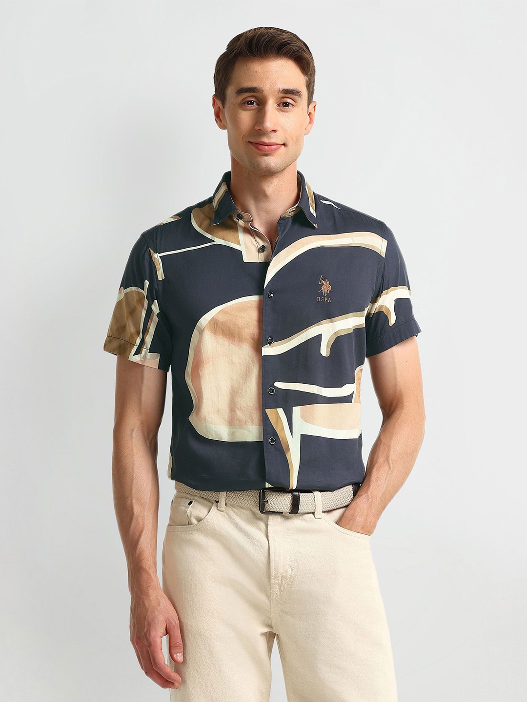 U.S. Polo Assn. Denim Co. Men Spread Collar Abstract Printed Cotton Slim Fit Casual Shirt, Black
U.S. Polo Assn. Denim Co. Men Spread Collar Abstract Printed Cotton Slim Fit Casual Shirt, Black