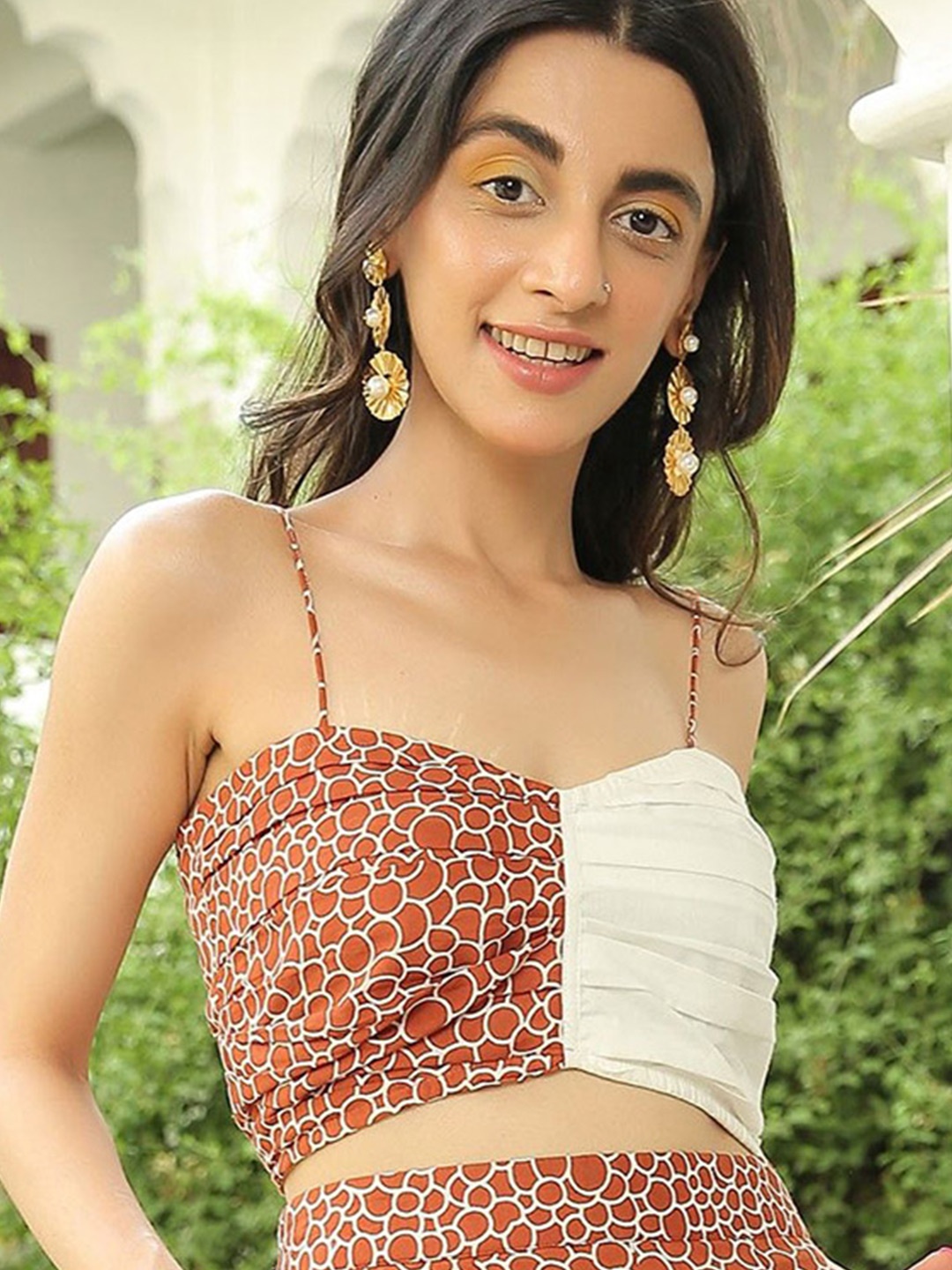 KAORI BY SHREYA AGARWAL Women Abstract Printed Sweetheart Neck Cotton Top, Orange
KAORI BY SHREYA AGARWAL Women Abstract Printed Sweetheart Neck Cotton Top, Orange