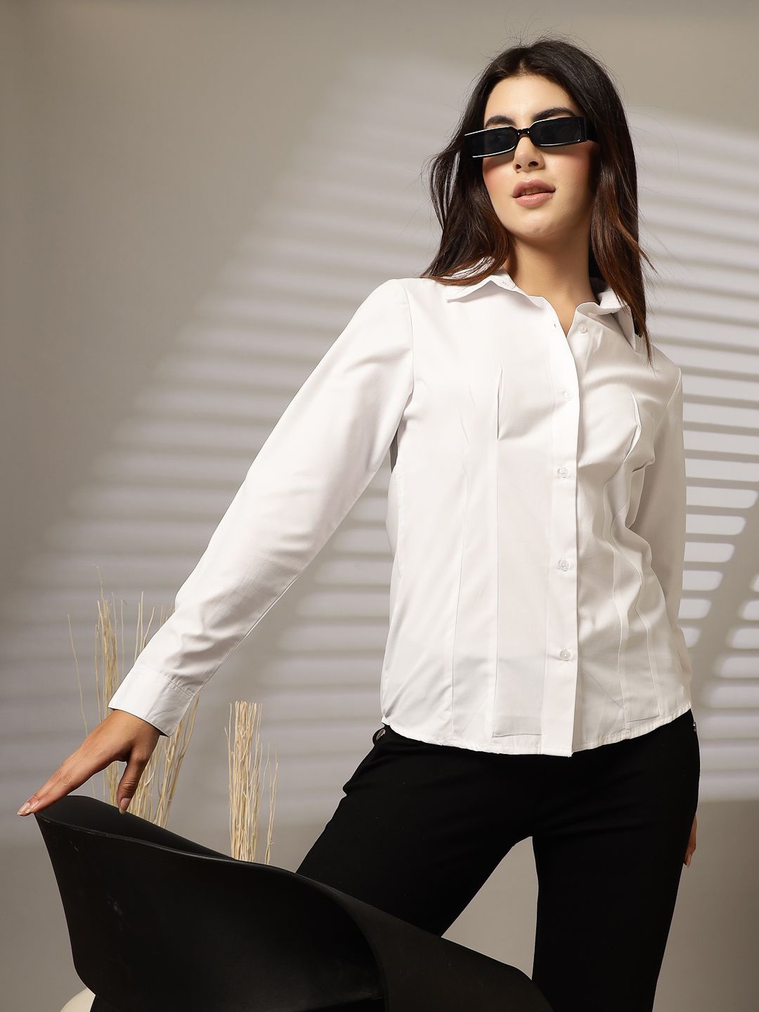 The Roadster Lifestyle Co. Women Comfort Solid Polycotton Slim Fit Casual Shirt, White
The Roadster Lifestyle Co. Women Comfort Solid Polycotton Slim Fit Casual Shirt, White
