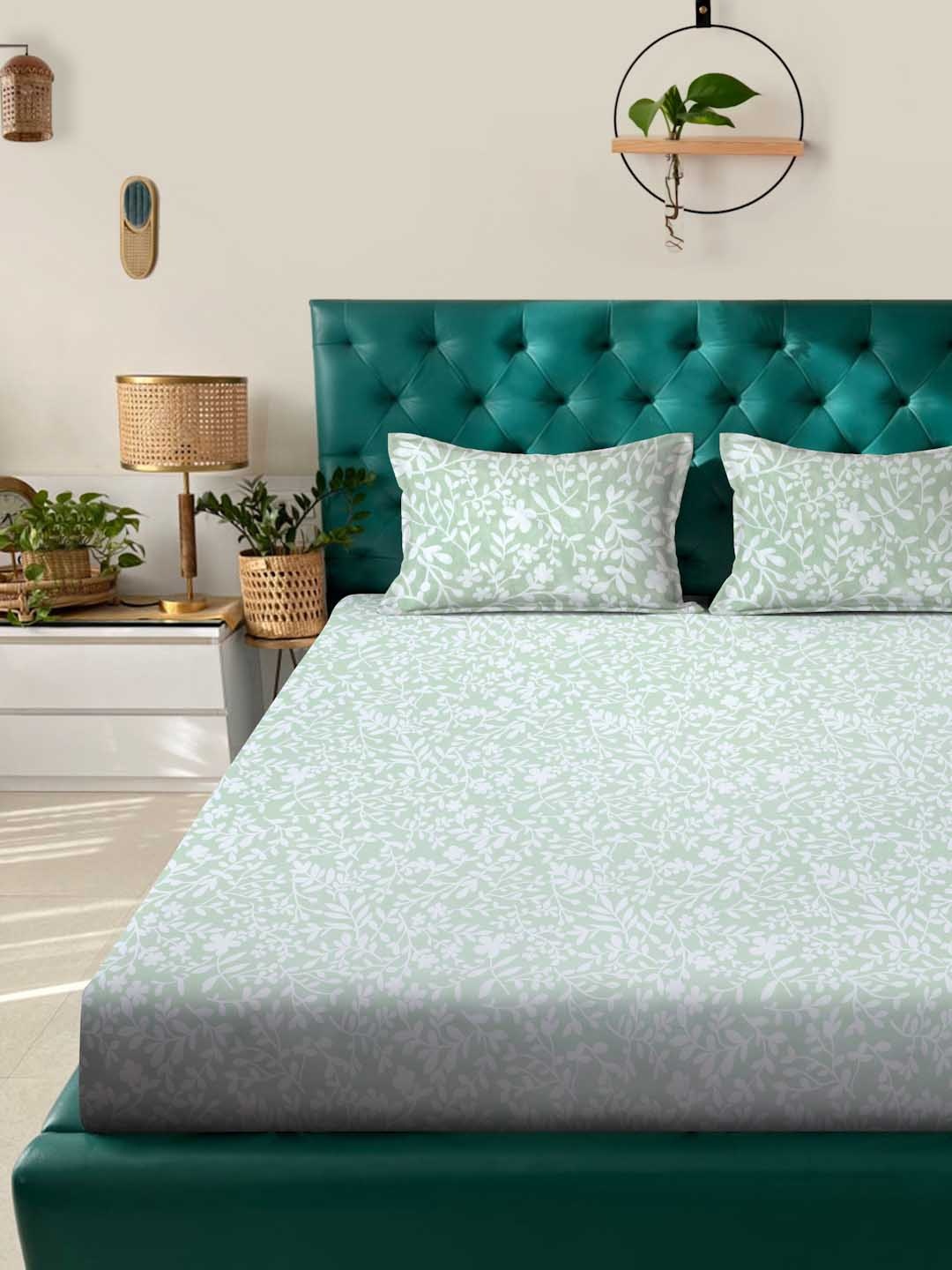 ROSARA HOME Blue & Off White Floral Pure Cotton 144 TC Queen Bedsheet with 2 Pillow Covers
ROSARA HOME Blue & Off White Floral Pure Cotton 144 TC Queen Bedsheet with 2 Pillow Covers