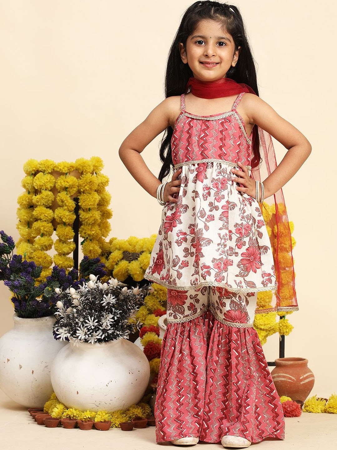Cutiekins Girls Floral Printed Regular Gotta Patti A-Line Kurta With Sharara & Dupatta, Red
Cutiekins Girls Floral Printed Regular Gotta Patti A-Line Kurta With Sharara & Dupatta, Red