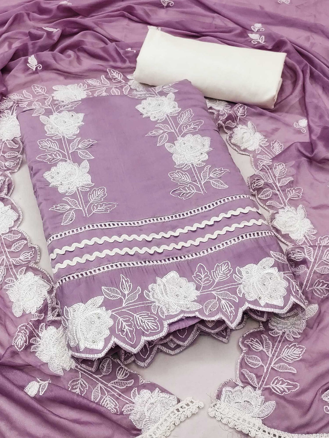 Peachmode Floral Embroidered Beads and Stones Cotton Silk Unstitched Dress Material, Purple
Peachmode Floral Embroidered Beads and Stones Cotton Silk Unstitched Dress Material, Purple