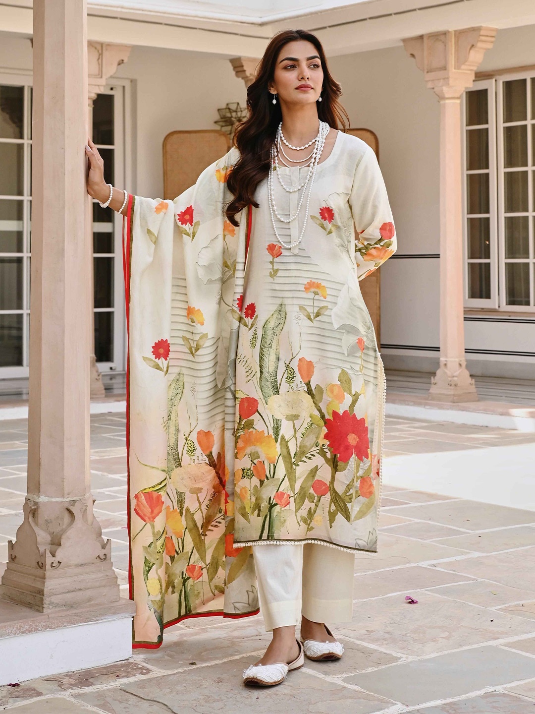 KARAJ JAIPUR Floral Printed Jute Cotton Straight Kurta with Trousers & Dupatta, Cream
KARAJ JAIPUR Floral Printed Jute Cotton Straight Kurta with Trousers & Dupatta, Cream