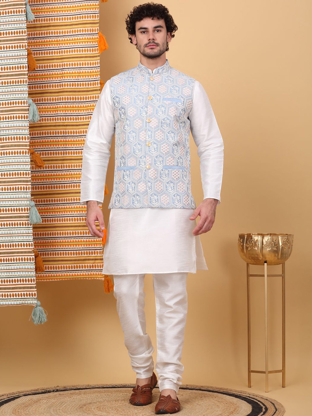 KRAFT INDIA LUXE Mandarin Collar Straight Kurta with Churidar & Embroidered Nehru Jacket, Cream
KRAFT INDIA LUXE Mandarin Collar Straight Kurta with Churidar & Embroidered Nehru Jacket, Cream