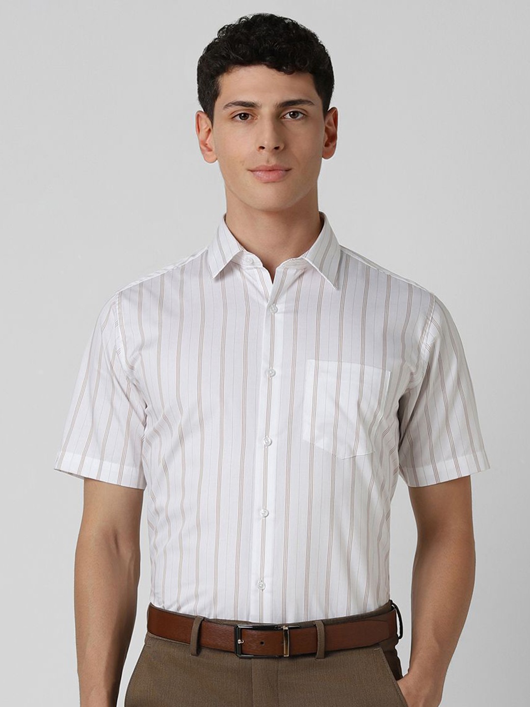 Van Heusen Men Cutaway Collar Vertical Striped Cotton Formal Shirt, White
Van Heusen Men Cutaway Collar Vertical Striped Cotton Formal Shirt, White