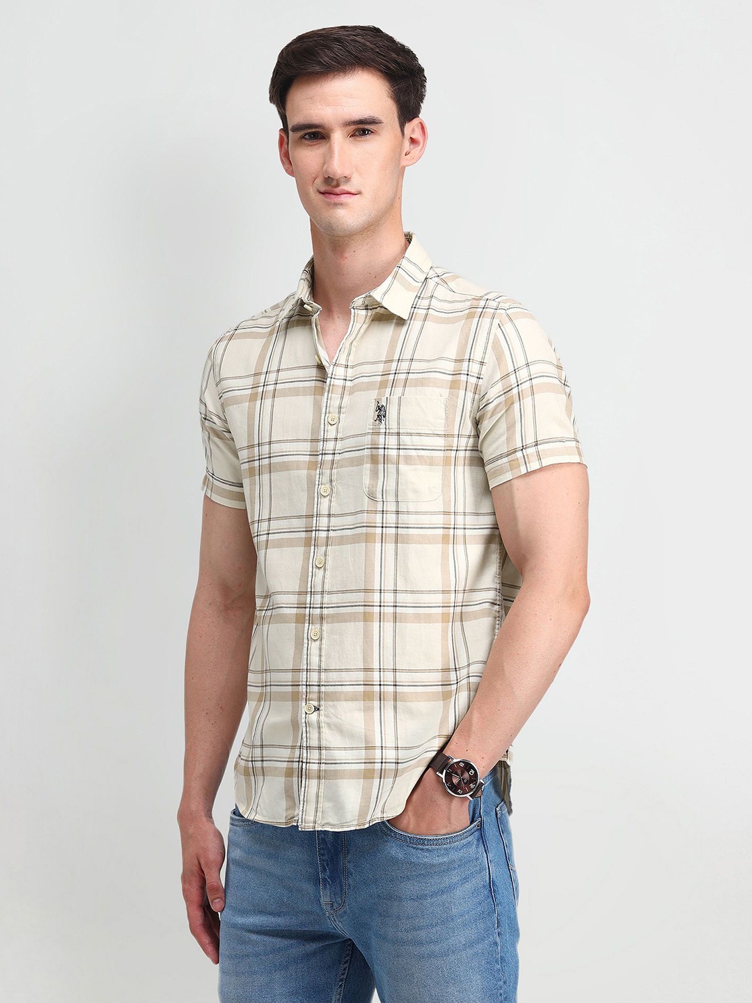 U.S. Polo Assn. Denim Co. Men Comfort Spread Collar Checked Cotton Slim Fit Casual Shirt, Beige
U.S. Polo Assn. Denim Co. Men Comfort Spread Collar Checked Cotton Slim Fit Casual Shirt, Beige
