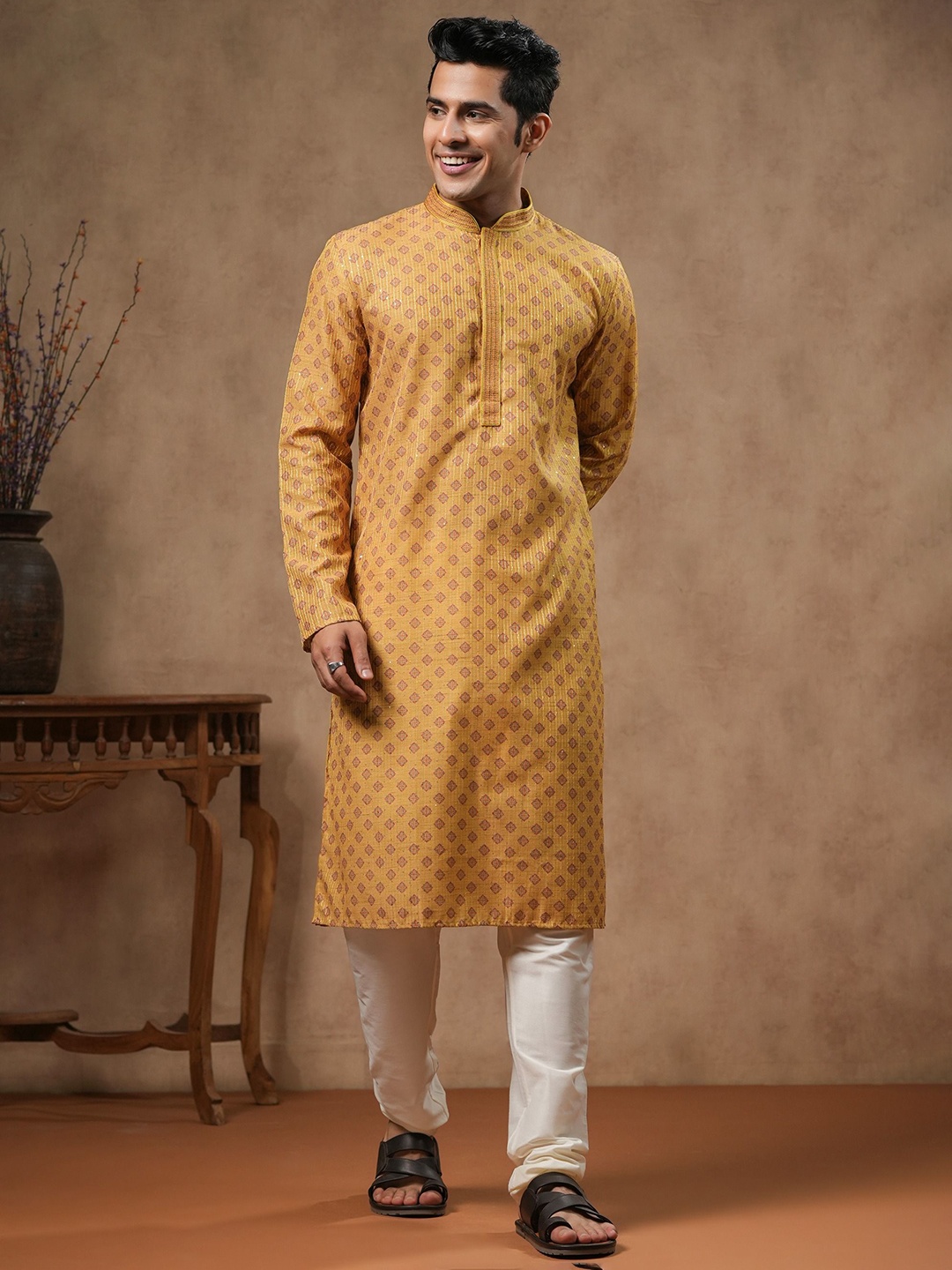 Ethnic India Ethnic Motifs Printed Mandarin Collar Thread Work Straight Kurta, Yellow
Ethnic India Ethnic Motifs Printed Mandarin Collar Thread Work Straight Kurta, Yellow