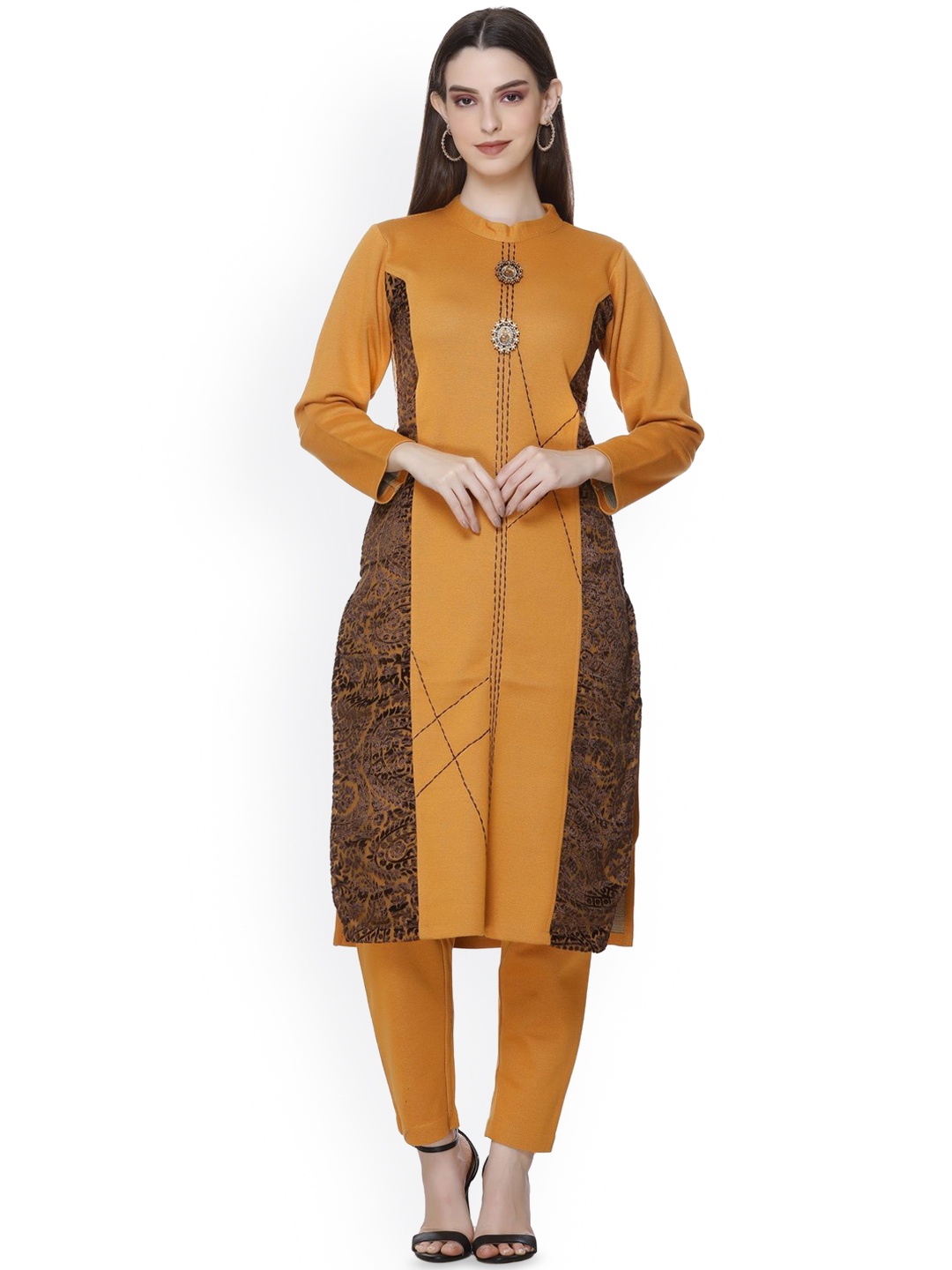 SOSHAGUN OSWAL Ethnic Motifs Printed Round Neck Straight Kurta With Trousers, Mustard
SOSHAGUN OSWAL Ethnic Motifs Printed Round Neck Straight Kurta With Trousers, Mustard