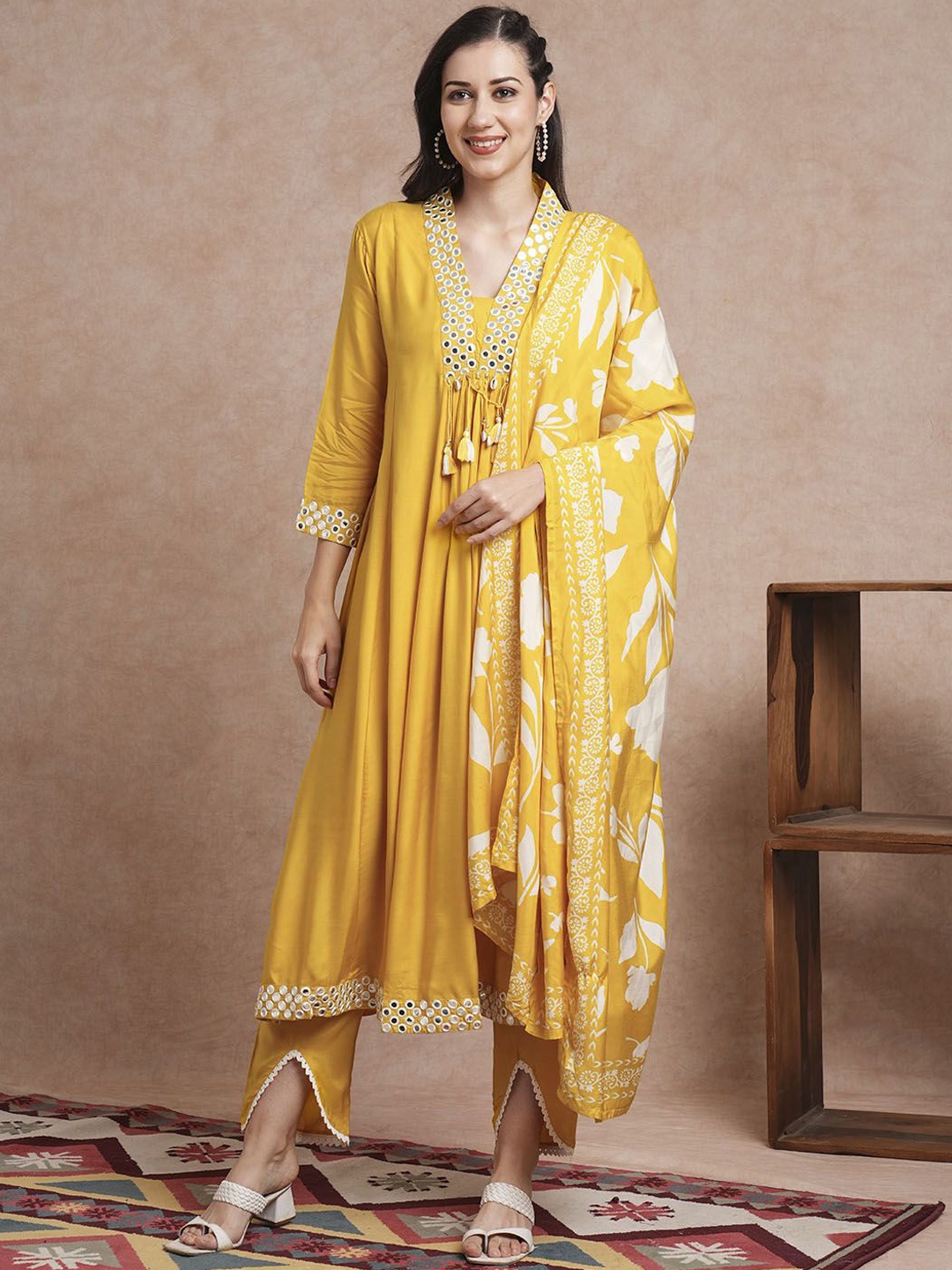 FASHOR Yellow Geometric Embroidered Mirror Work A-Line Kurta with Trousers & Dupatta
FASHOR Yellow Geometric Embroidered Mirror Work A-Line Kurta with Trousers & Dupatta