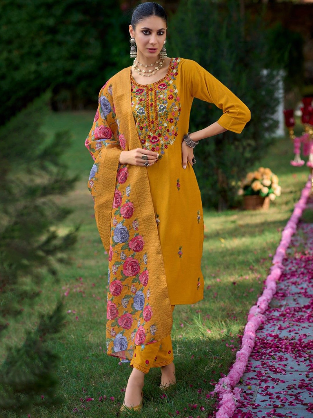 AUTUMN LANE Ethnic Motifs Embroidered Thread Work A-Line Kurta With Trousers & Dupatta, Yellow
AUTUMN LANE Ethnic Motifs Embroidered Thread Work A-Line Kurta With Trousers & Dupatta, Yellow