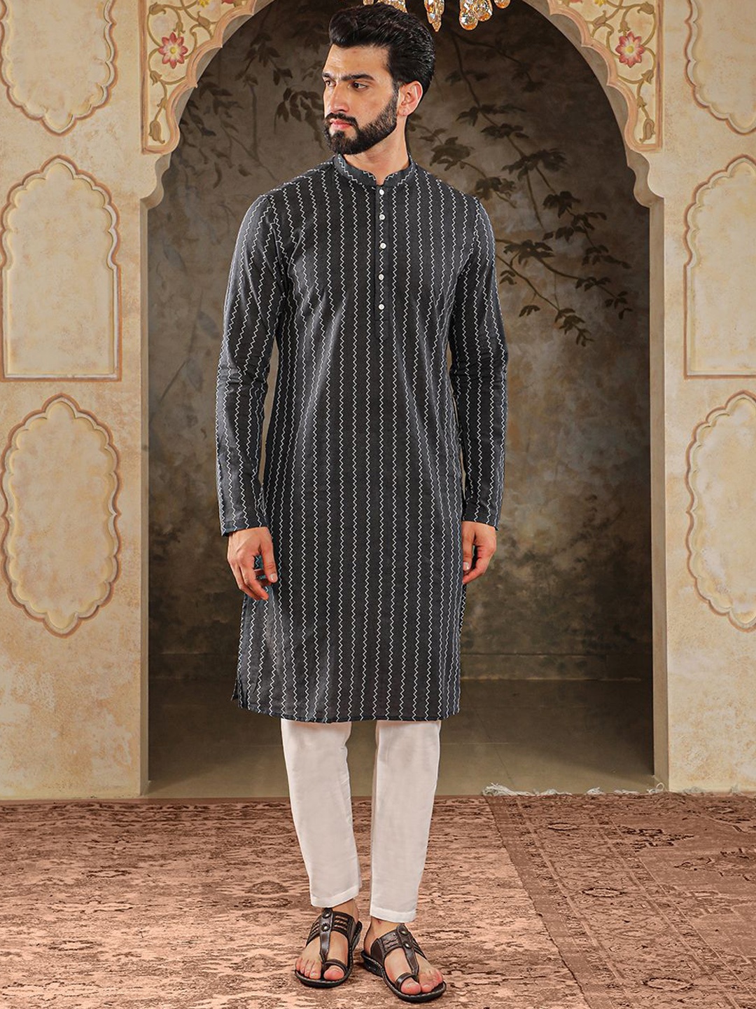 HOUSE OF DEYANN Geometric Embroidered Thread Work Jacquard Weave Straight Kurta & Pyjamas, Black
HOUSE OF DEYANN Geometric Embroidered Thread Work Jacquard Weave Straight Kurta & Pyjamas, Black