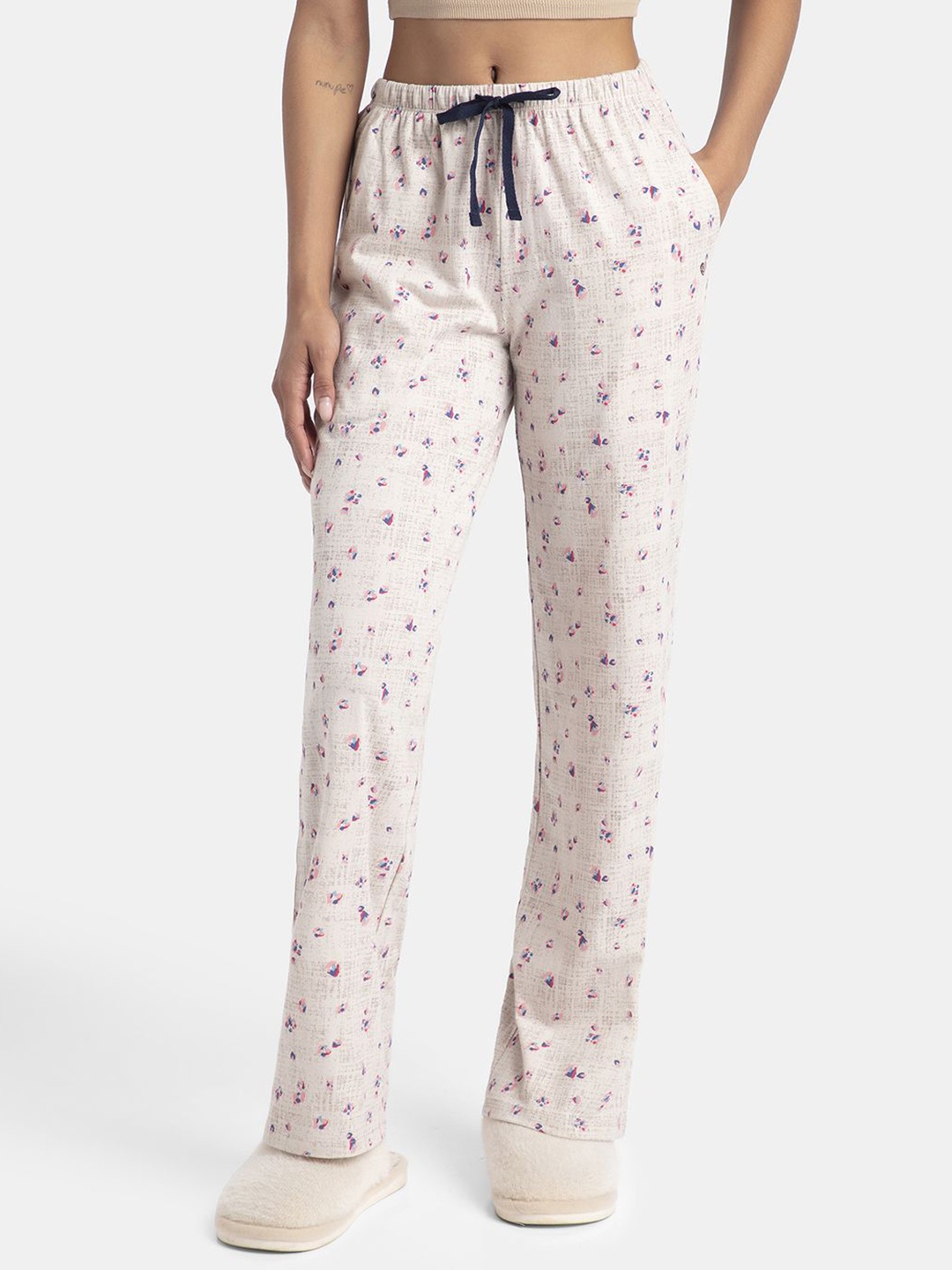 Jockey Super Combed Cotton Printed Relaxed Fit Pyjama with Convenient Side Pockets - RX88, Off white
Jockey Super Combed Cotton Printed Relaxed Fit Pyjama with Convenient Side Pockets - RX88, Off white