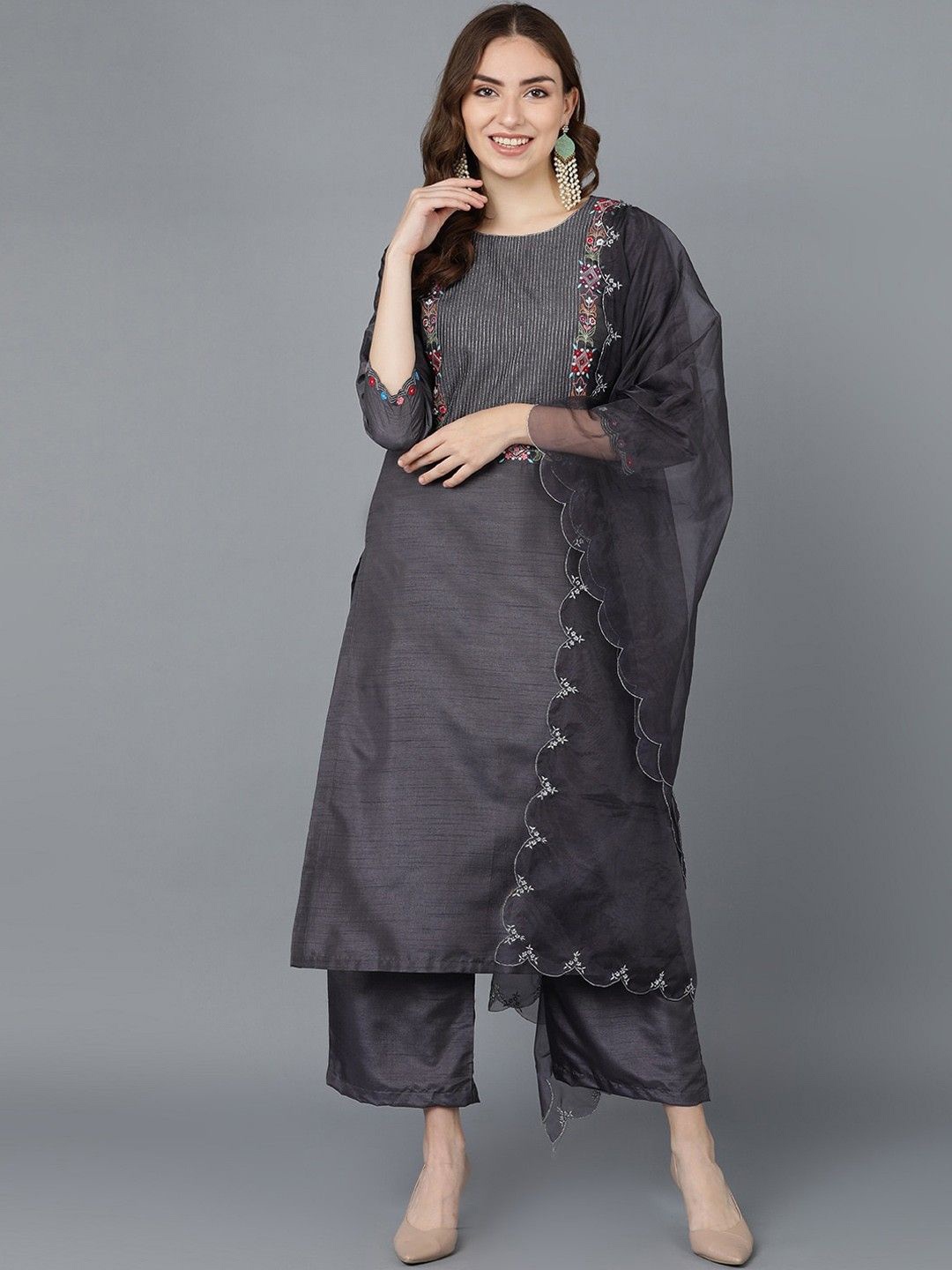 KALINI Women Floral Yoke Design Regular Thread Work Kurta with Palazzos & With Dupatta, Grey
KALINI Women Floral Yoke Design Regular Thread Work Kurta with Palazzos & With Dupatta, Grey