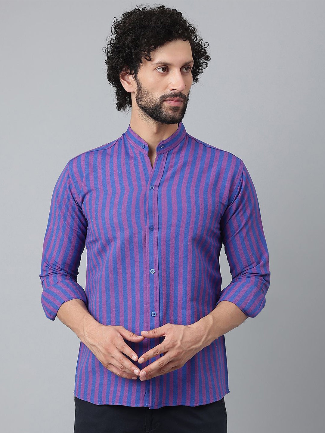 KLOSET BY RIAG Men Classic Band Collar Vertical Striped Cotton Casual Shirt, Navy blue
KLOSET BY RIAG Men Classic Band Collar Vertical Striped Cotton Casual Shirt, Navy blue