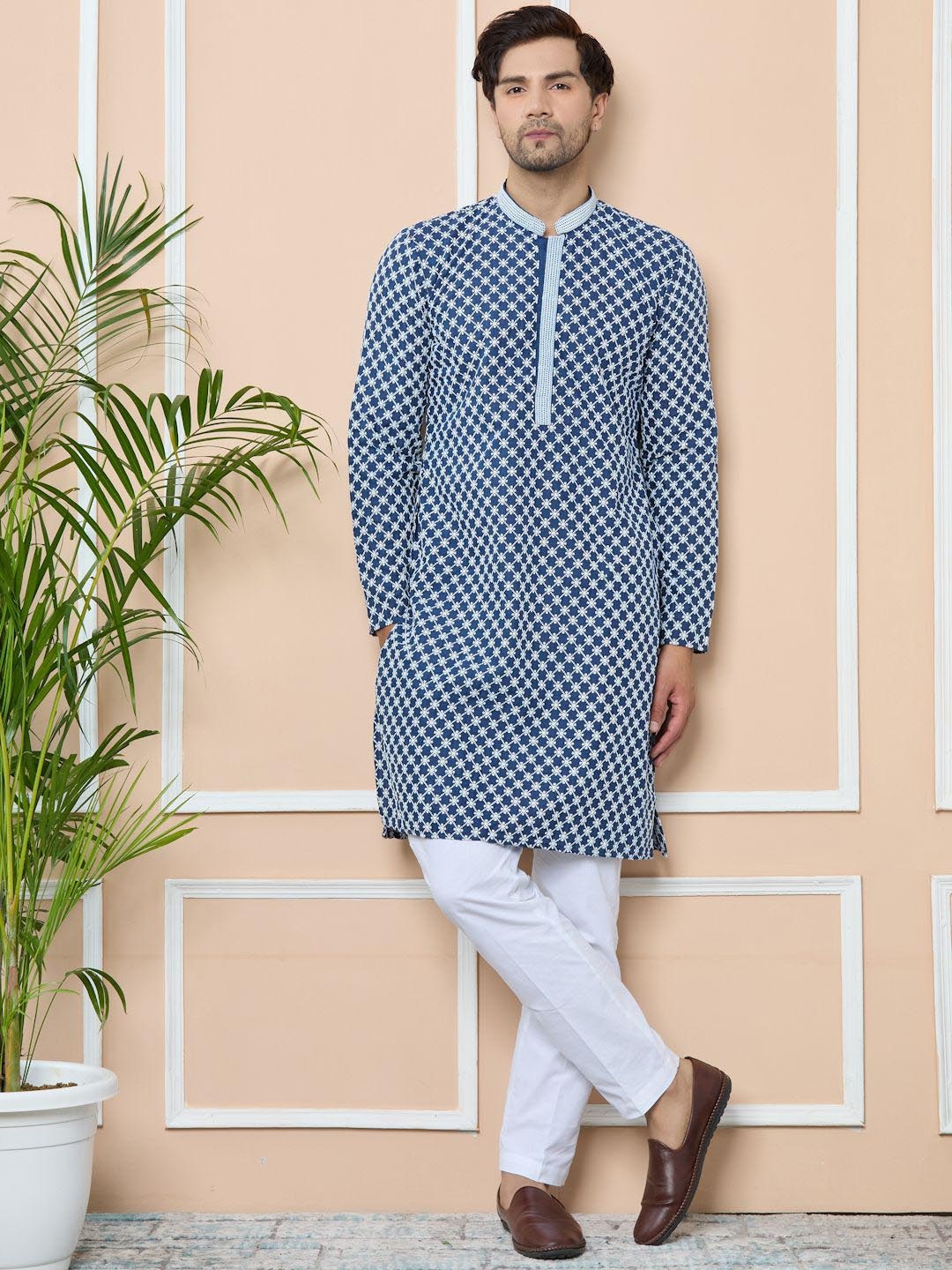 See Designs Men Ethnic Motifs Embroidered Regular Thread Work Kurta with Pyjamas, Blue
See Designs Men Ethnic Motifs Embroidered Regular Thread Work Kurta with Pyjamas, Blue