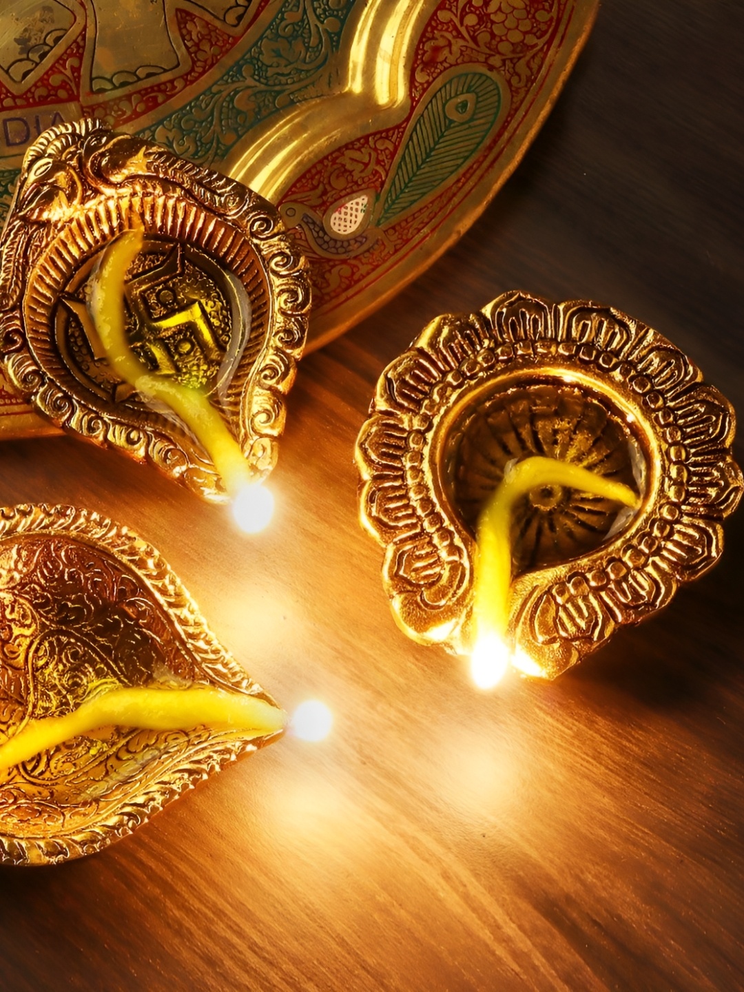 Indianshelf Set of 3 Diwali Diya Aluminum Gold Finish Deepak for Mandir Home Decorative
Indianshelf Set of 3 Diwali Diya Aluminum Gold Finish Deepak for Mandir Home Decorative