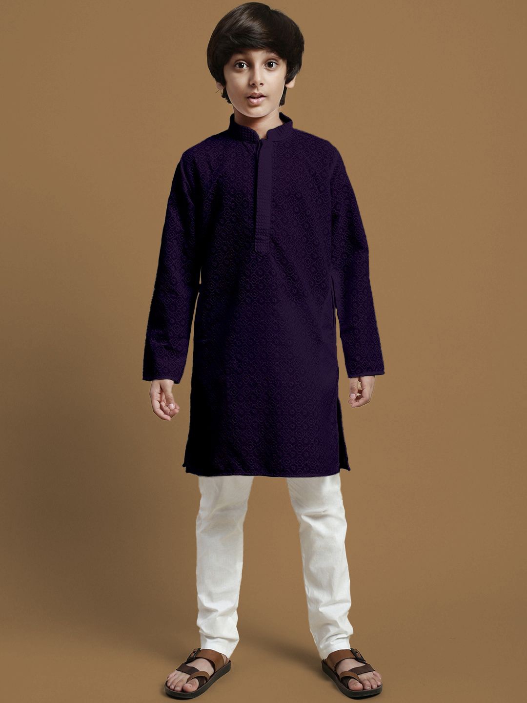 Here&Now X Sanwara Boys Floral Embroidered Regular Chikankari Kurta with Pyjamas, Purple
Here&Now X Sanwara Boys Floral Embroidered Regular Chikankari Kurta with Pyjamas, Purple