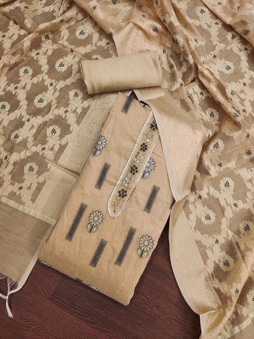 Maroosh Floral Embroidered Sequinned Unstitched Dress Material, Beige 
Maroosh Floral Embroidered Sequinned Unstitched Dress Material, Beige