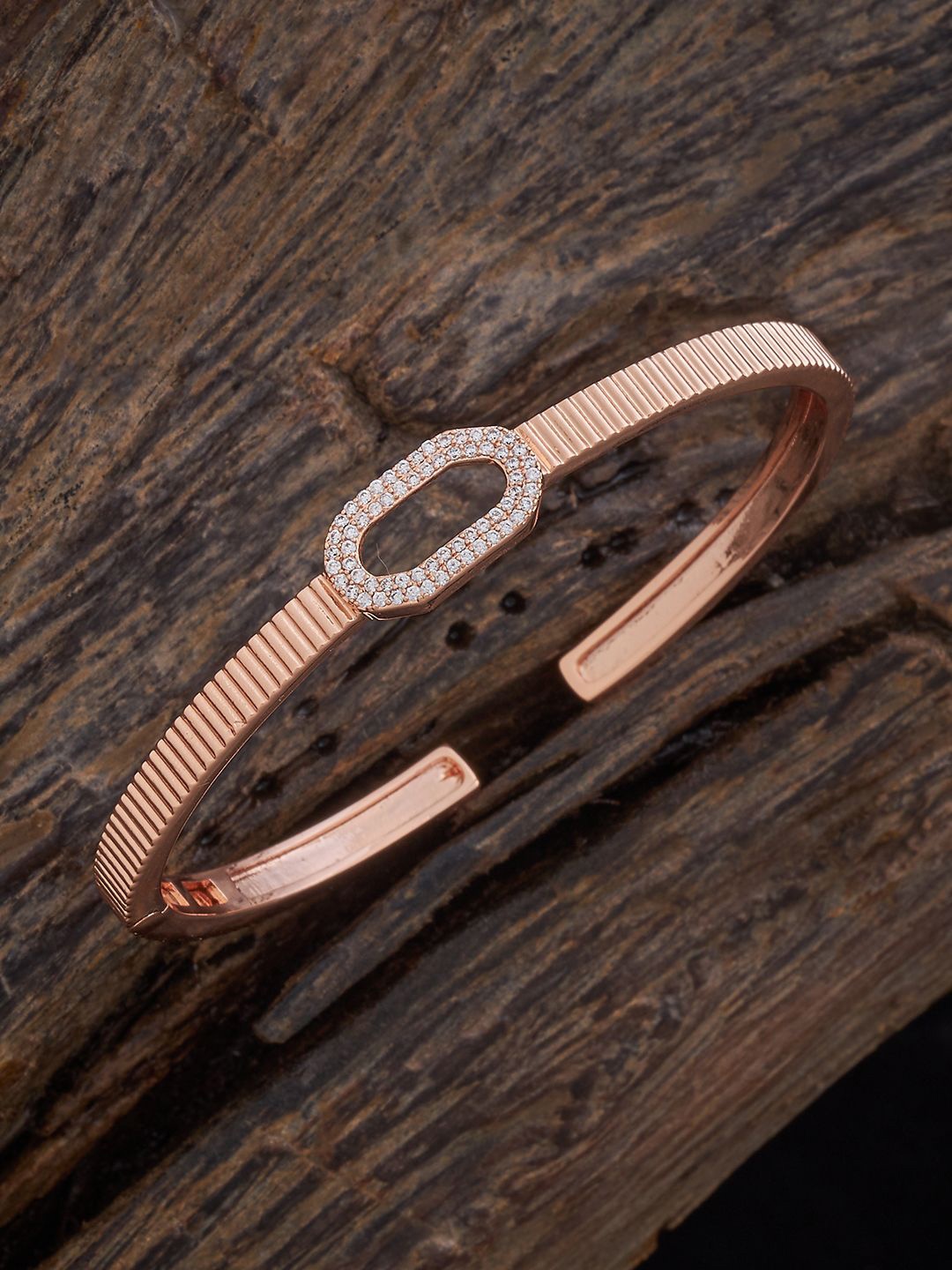 Kushal's Fashion Jewellery Rose Gold-Plated Cubic Zirconia Studded Kada Bracelet
Kushal's Fashion Jewellery Rose Gold-Plated Cubic Zirconia Studded Kada Bracelet