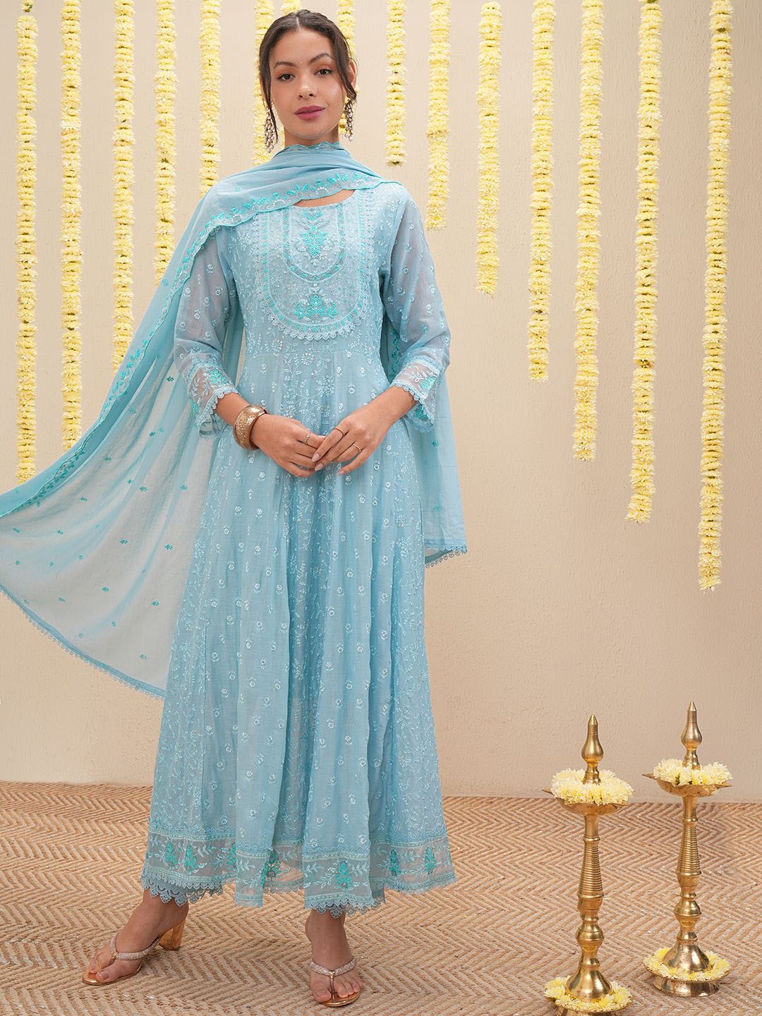 Vishudh Floral Embroidered Round Neck Pure Cotton Kurta With Trousers With Dupatta, Blue
Vishudh Floral Embroidered Round Neck Pure Cotton Kurta With Trousers With Dupatta, Blue
