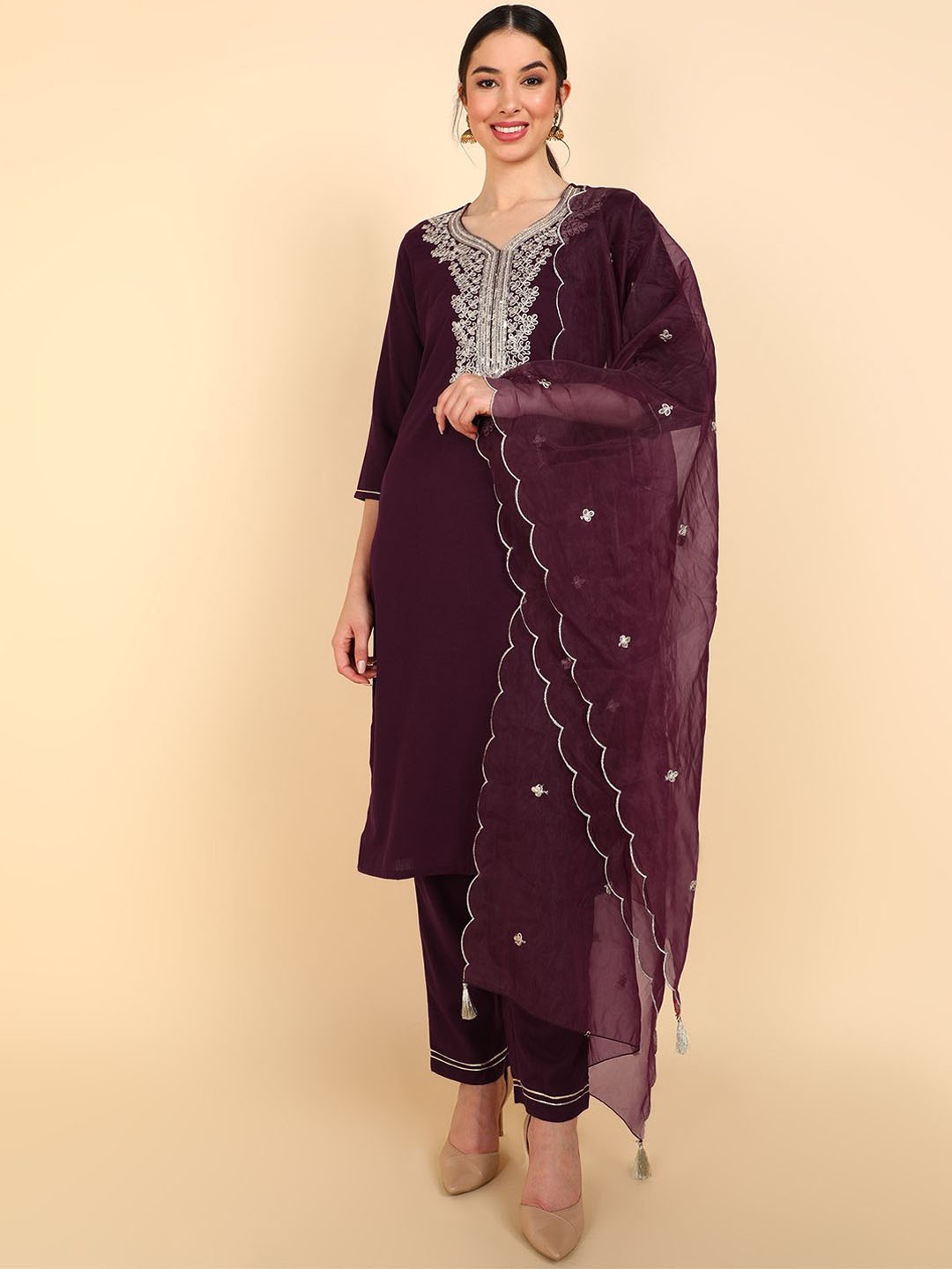 KALINI Women Ethnic Motifs Embroidered Regular Sequinned Kurta with Trousers & With Dupatta, Purple
KALINI Women Ethnic Motifs Embroidered Regular Sequinned Kurta with Trousers & With Dupatta, Purple