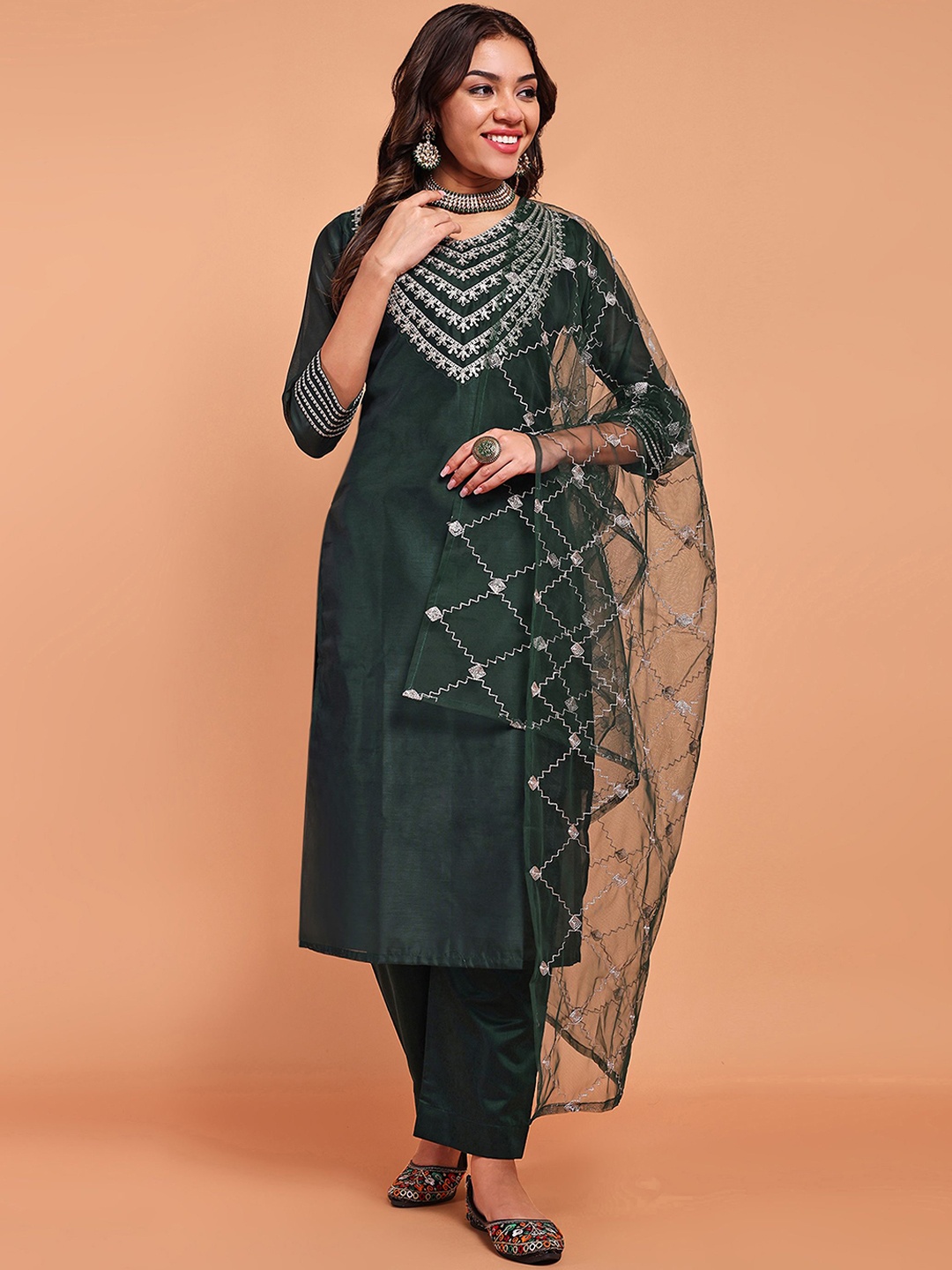 DISHWA FASHION Yoke Design Sequinned Chanderi Silk Kurta with Trousers & Dupatta, Green
DISHWA FASHION Yoke Design Sequinned Chanderi Silk Kurta with Trousers & Dupatta, Green