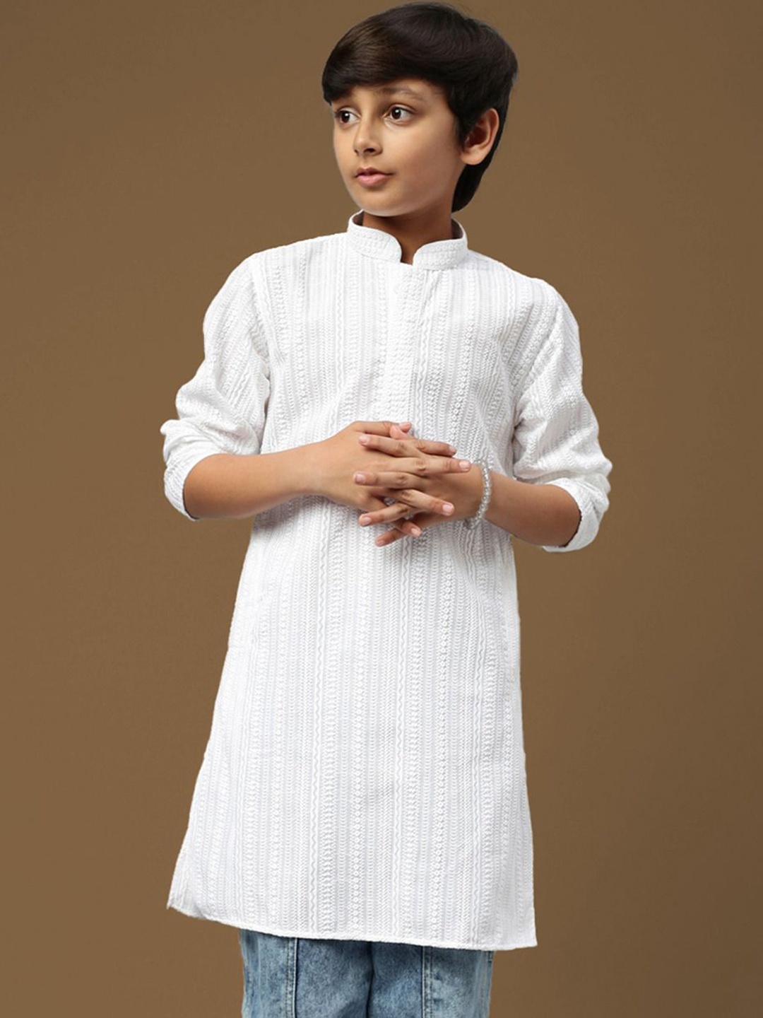 Here&Now X Sanwara Boys Ethnic Motifs Woven Design Chikankari Pure Cotton Straight Kurta, White
Here&Now X Sanwara Boys Ethnic Motifs Woven Design Chikankari Pure Cotton Straight Kurta, White