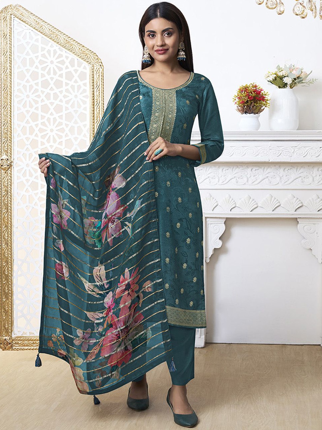 Seerat Women Ethnic Motifs Regular Pure Silk Kurti with Trousers & With Dupatta, Green
Seerat Women Ethnic Motifs Regular Pure Silk Kurti with Trousers & With Dupatta, Green