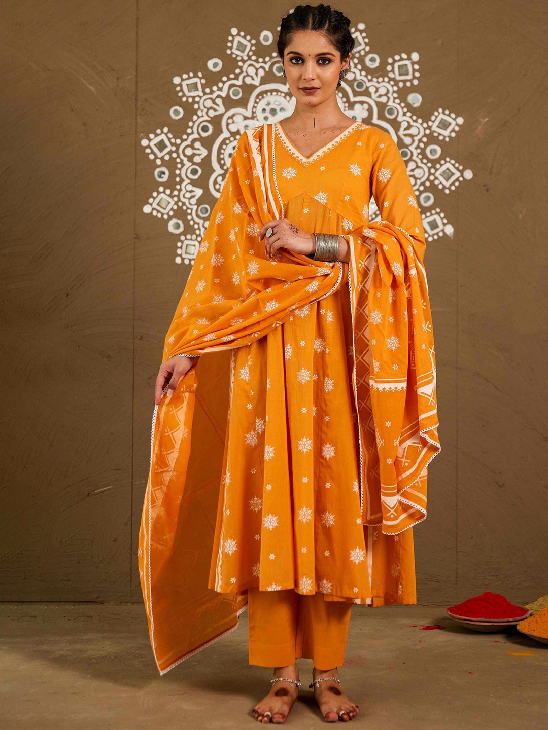 PINK CACTII Women Floral Printed Pleated Pure Cotton Kurta with Pyjamas & With Dupatta, Yellow
PINK CACTII Women Floral Printed Pleated Pure Cotton Kurta with Pyjamas & With Dupatta, Yellow