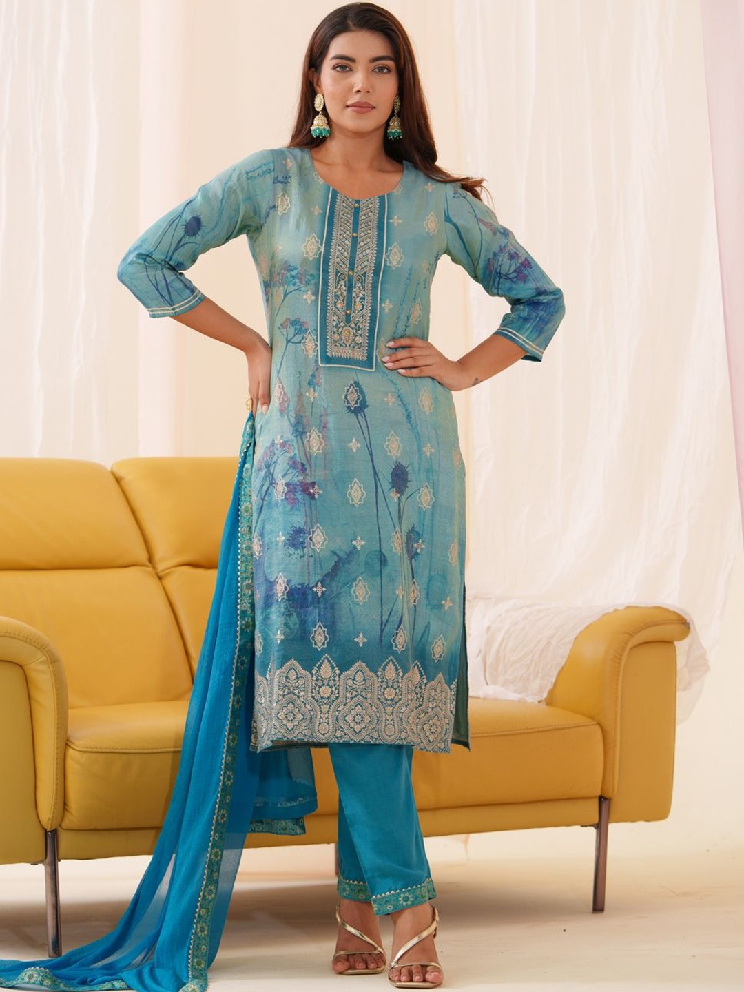 House of Pataudi Ethnic Motifs Woven Design Straight Kurta With Trouser And Dupatta, Blue
House of Pataudi Ethnic Motifs Woven Design Straight Kurta With Trouser And Dupatta, Blue