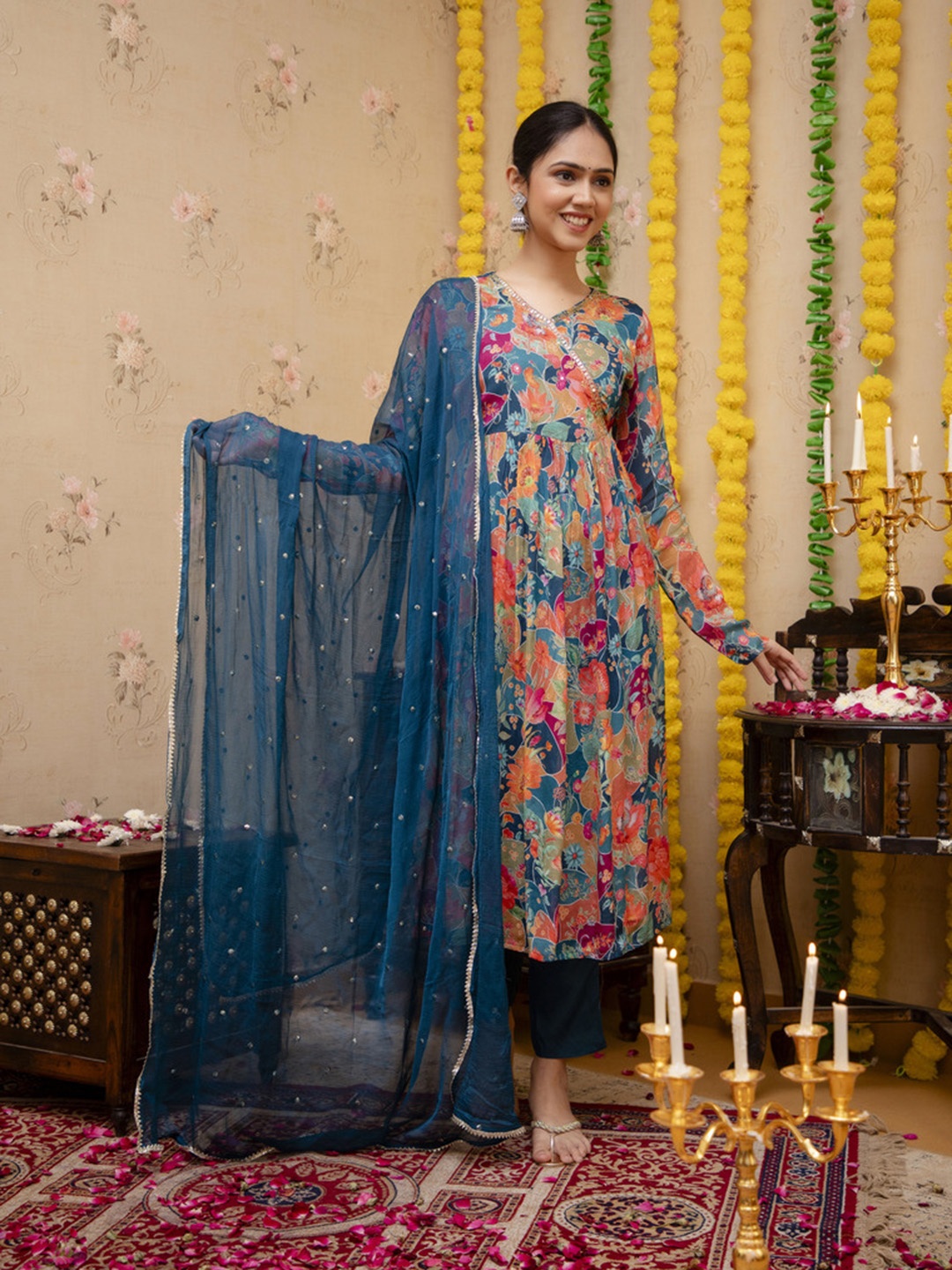 Chandbaali Floral Embroidered Regular A-Line Kurta with Trousers & With Dupatta, Blue
Chandbaali Floral Embroidered Regular A-Line Kurta with Trousers & With Dupatta, Blue