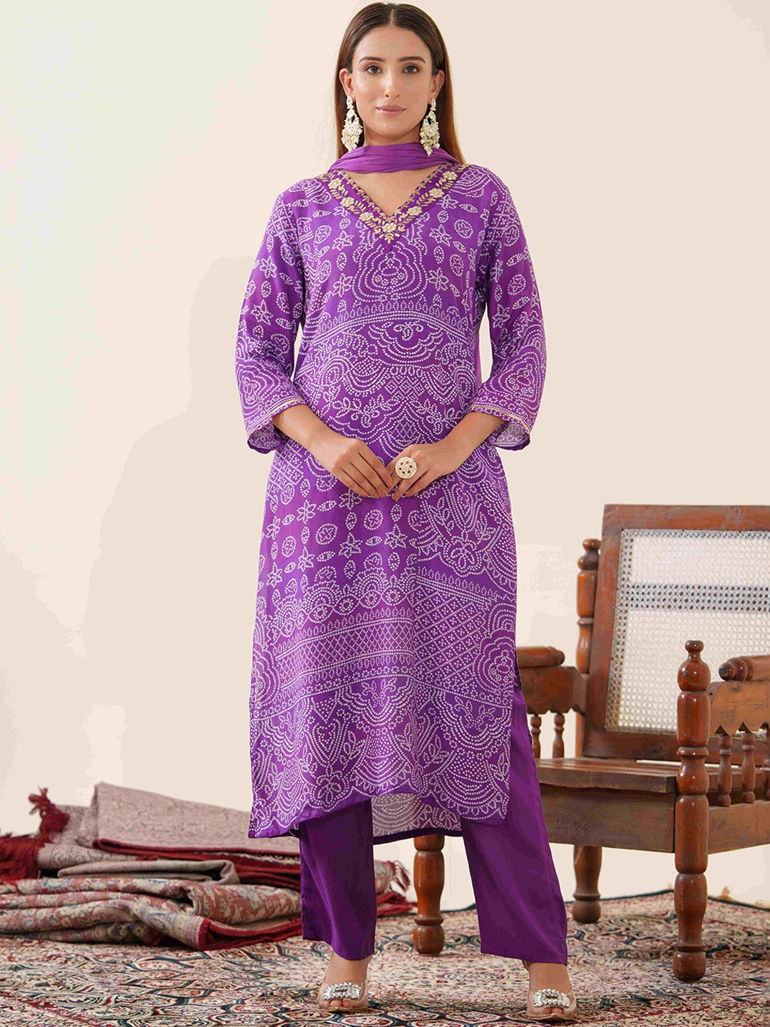 House of Pataudi Bandhani Woven Design Thread Work Straight Kurta With Trousers & Dupatta, Lavender
House of Pataudi Bandhani Woven Design Thread Work Straight Kurta With Trousers & Dupatta, Lavender