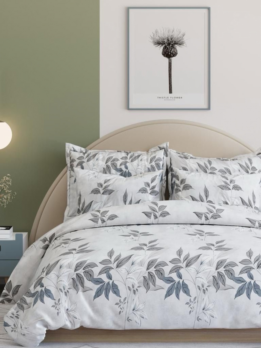 Ariana Grey & White Printed 144 TC Microfiber Super King Bedsheet with 2 Pillow Covers
Ariana Grey & White Printed 144 TC Microfiber Super King Bedsheet with 2 Pillow Covers