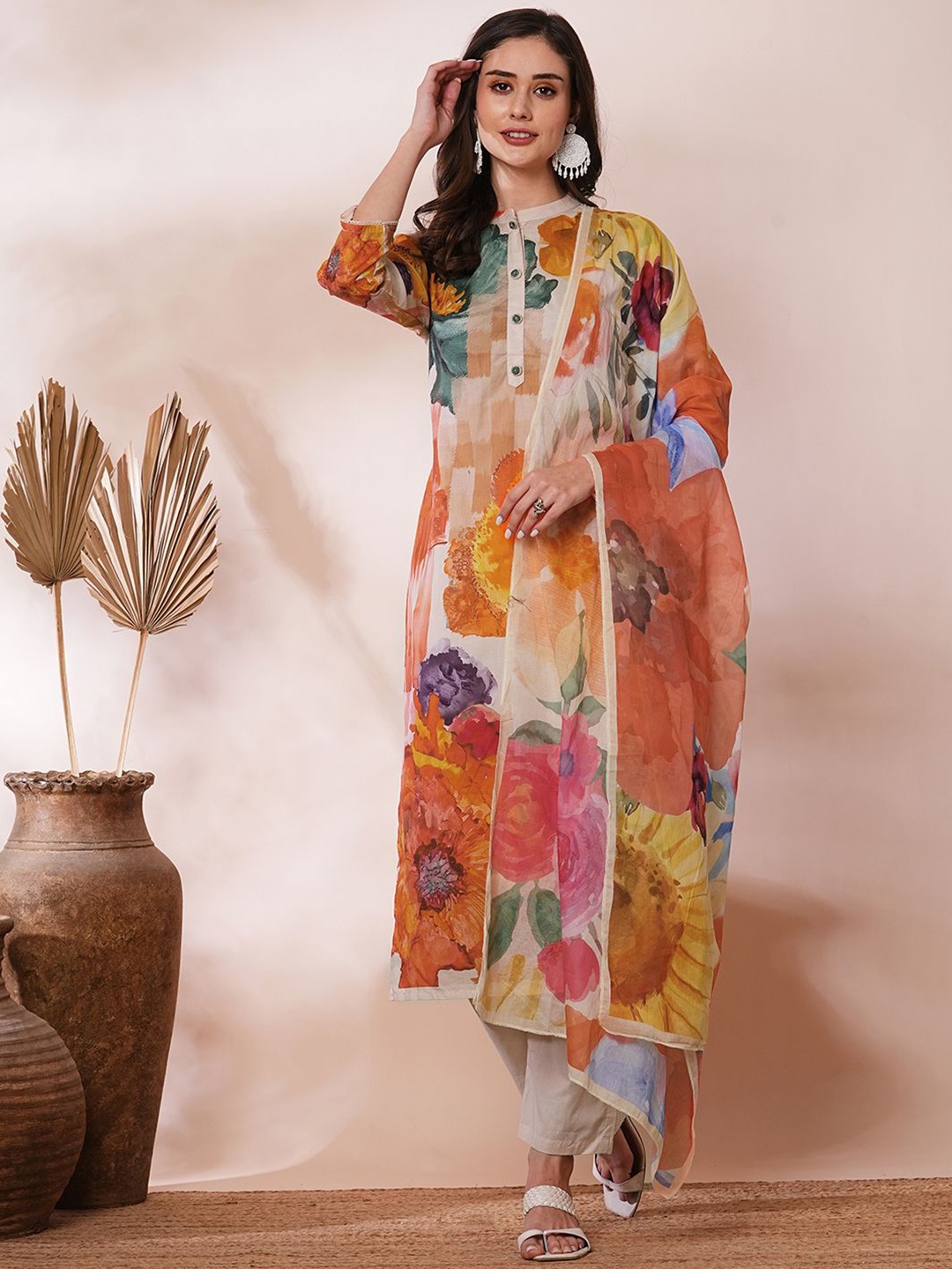 FASHOR Women Floral Printed Regular Pure Cotton Kurta with Trousers & With Dupatta, Red
FASHOR Women Floral Printed Regular Pure Cotton Kurta with Trousers & With Dupatta, Red