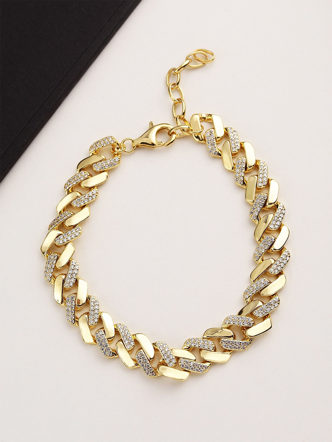 DIAVO Men 925 Sterling Silver Gold-Plated Stone Studded Knotwork Rope Link Bracelet
DIAVO Men 925 Sterling Silver Gold-Plated Stone Studded Knotwork Rope Link Bracelet