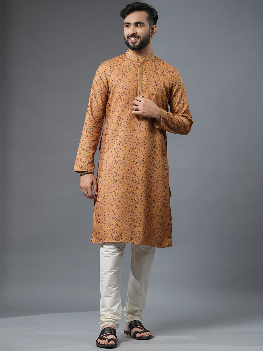 Ethnic India Ethnic Motifs Printed Mandarin Collar Thread Work Straight Kurta, Yellow
Ethnic India Ethnic Motifs Printed Mandarin Collar Thread Work Straight Kurta, Yellow